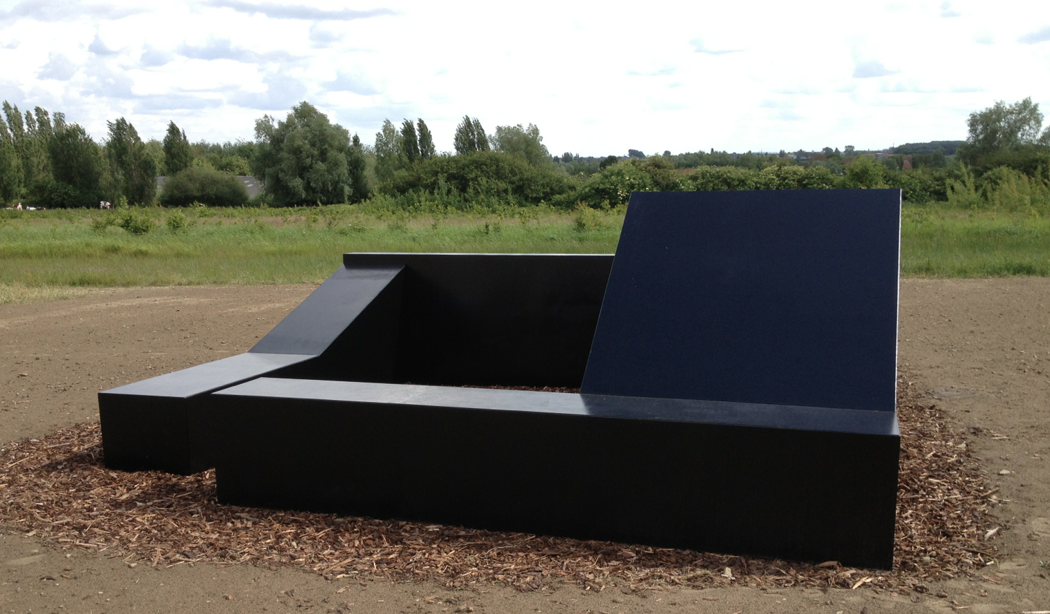 SPIEGELING: IN-SITU SCULPTUUR JOOST LAROY (1931 - 2012)