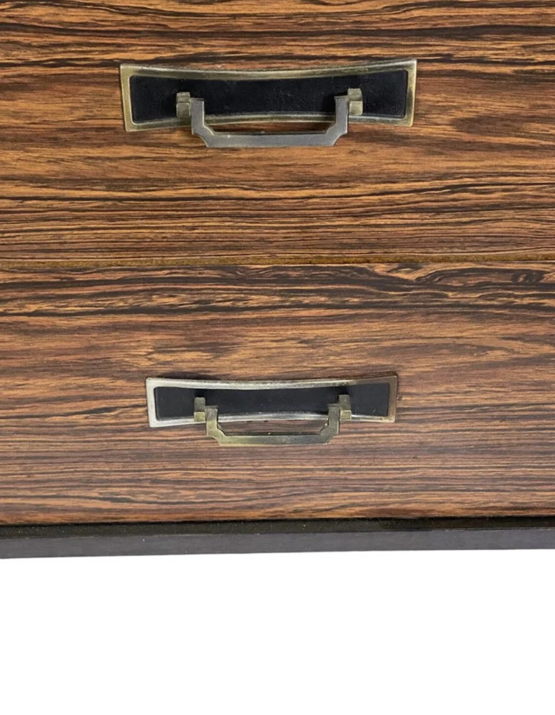 66FE0A81-0A1A-434C-967D-696281860D0E