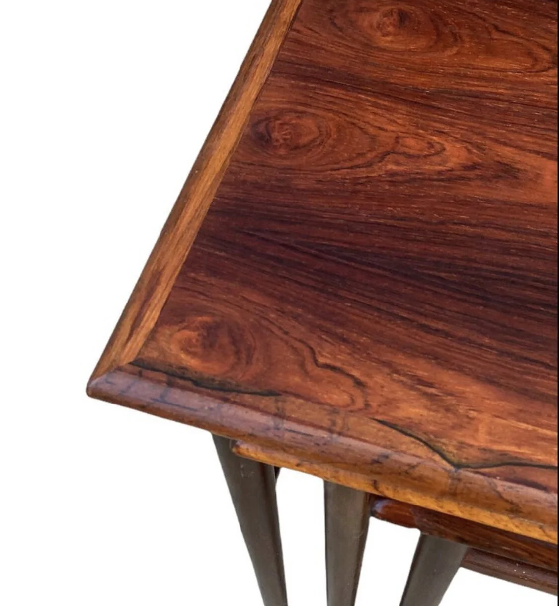 CEB00057-683B-421A-8975-C4173C42D1FD