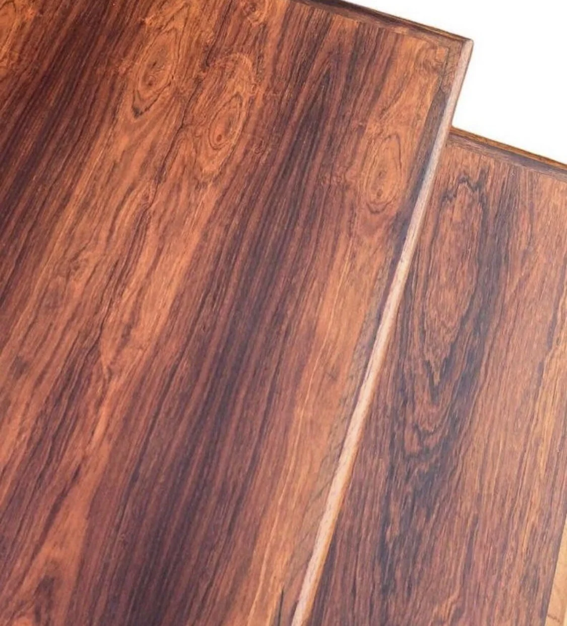 ECFC0859-3A2B-4815-A43E-854ED60EBB33