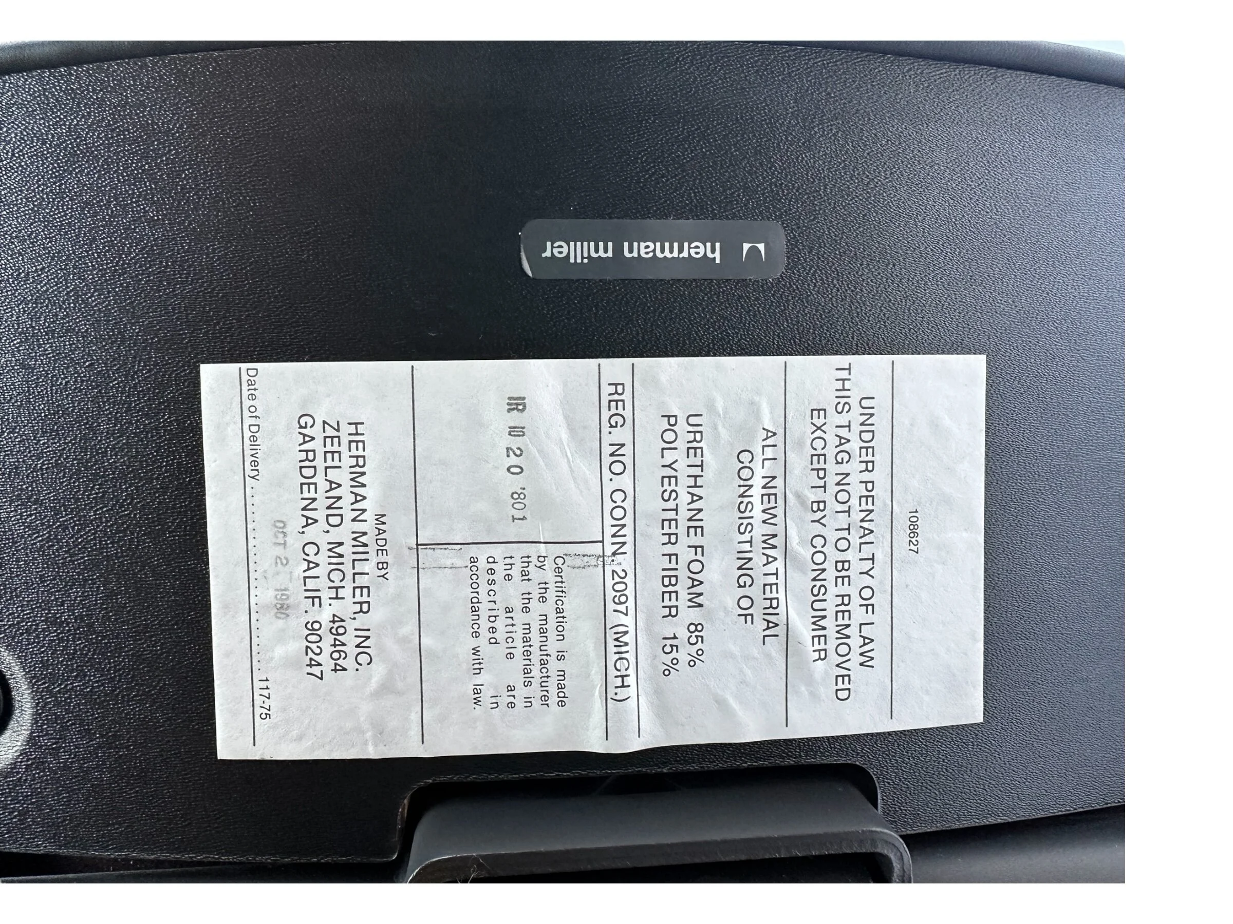 8E09BED3-E5AB-495F-9CEE-7348BBCB0307