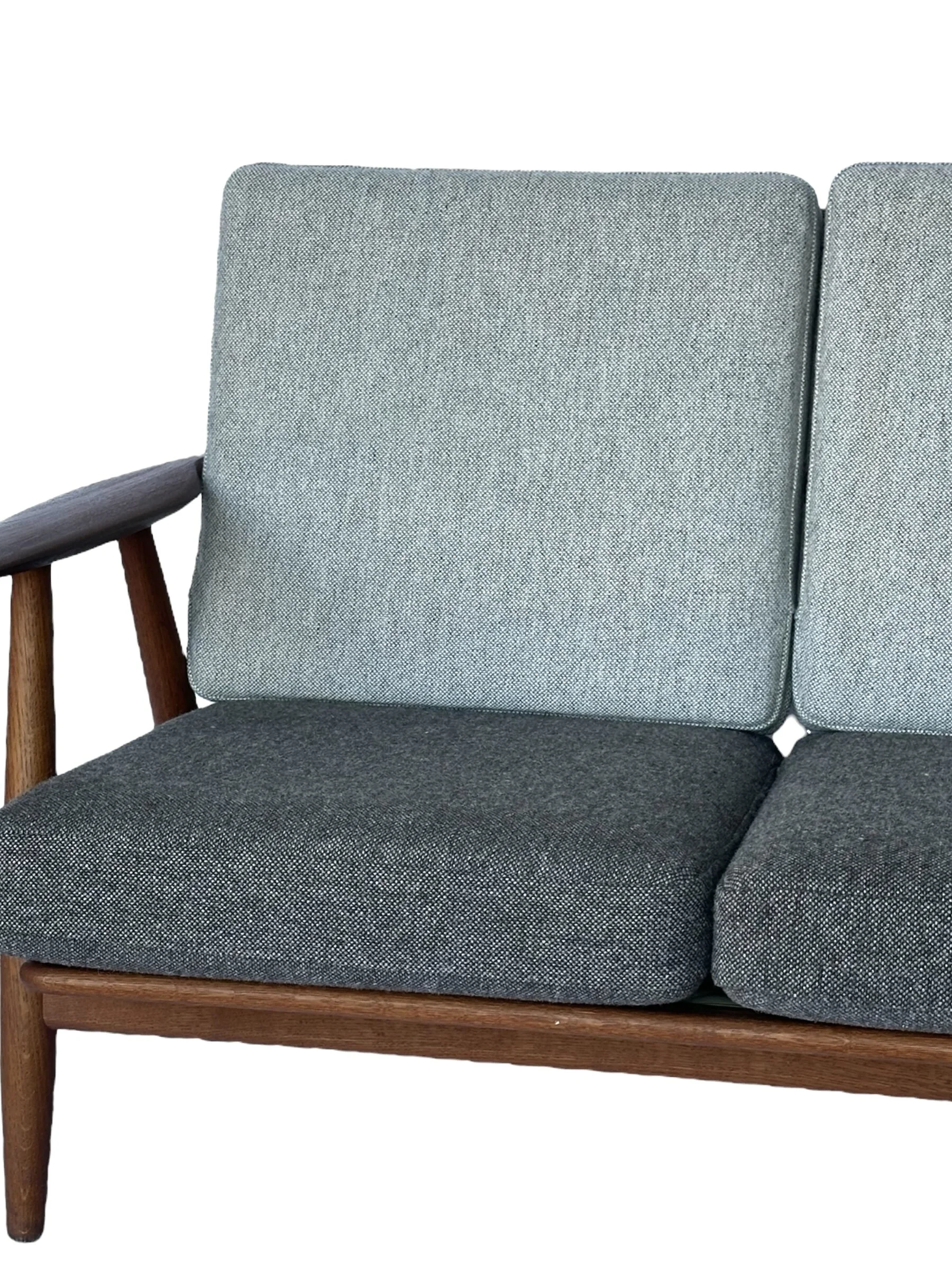 70715194-DAC2-447C-8049-DE17A4C7861A