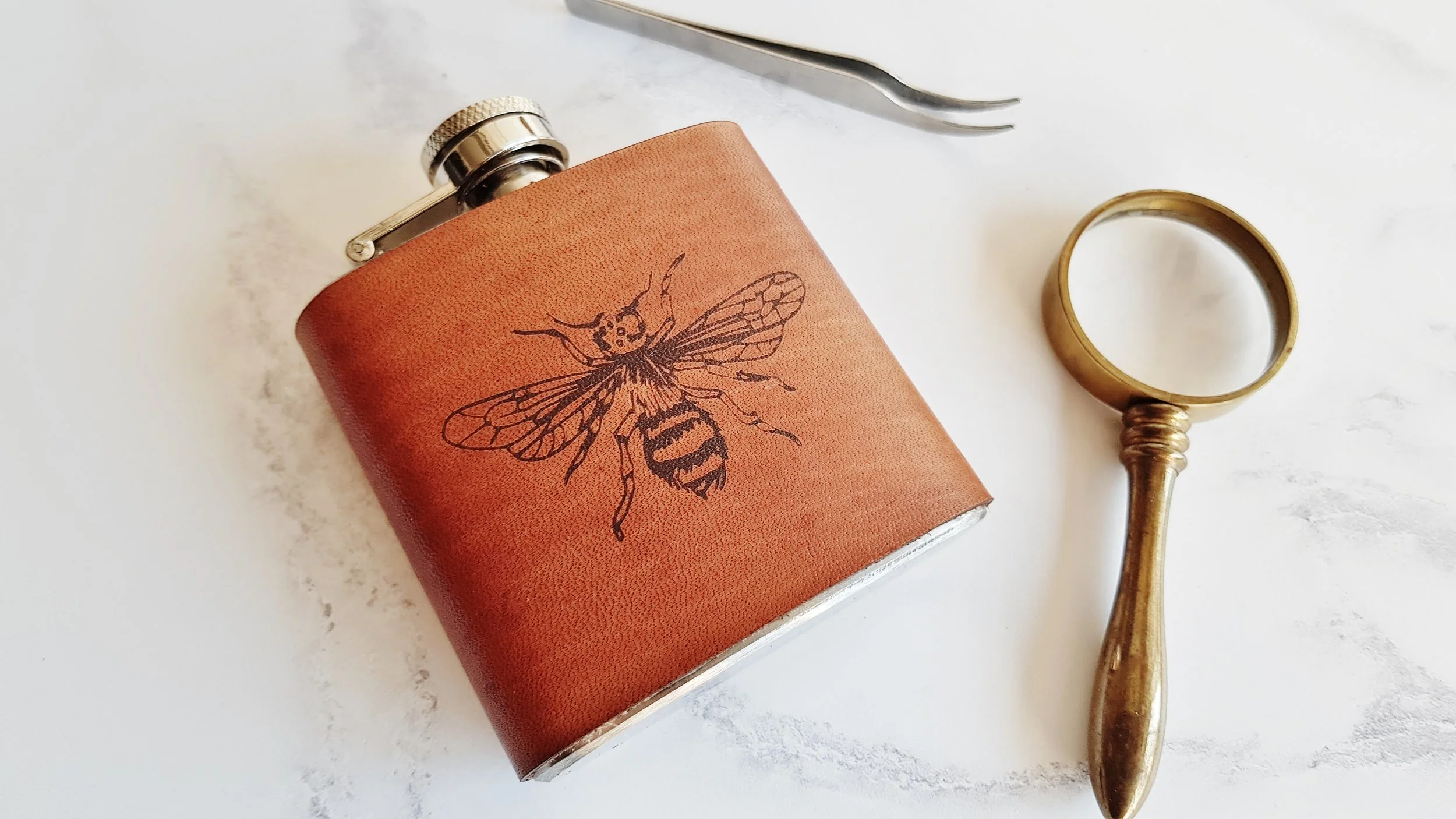 Honey Bee Leather Hip Flask - From £35 - HÔRD©