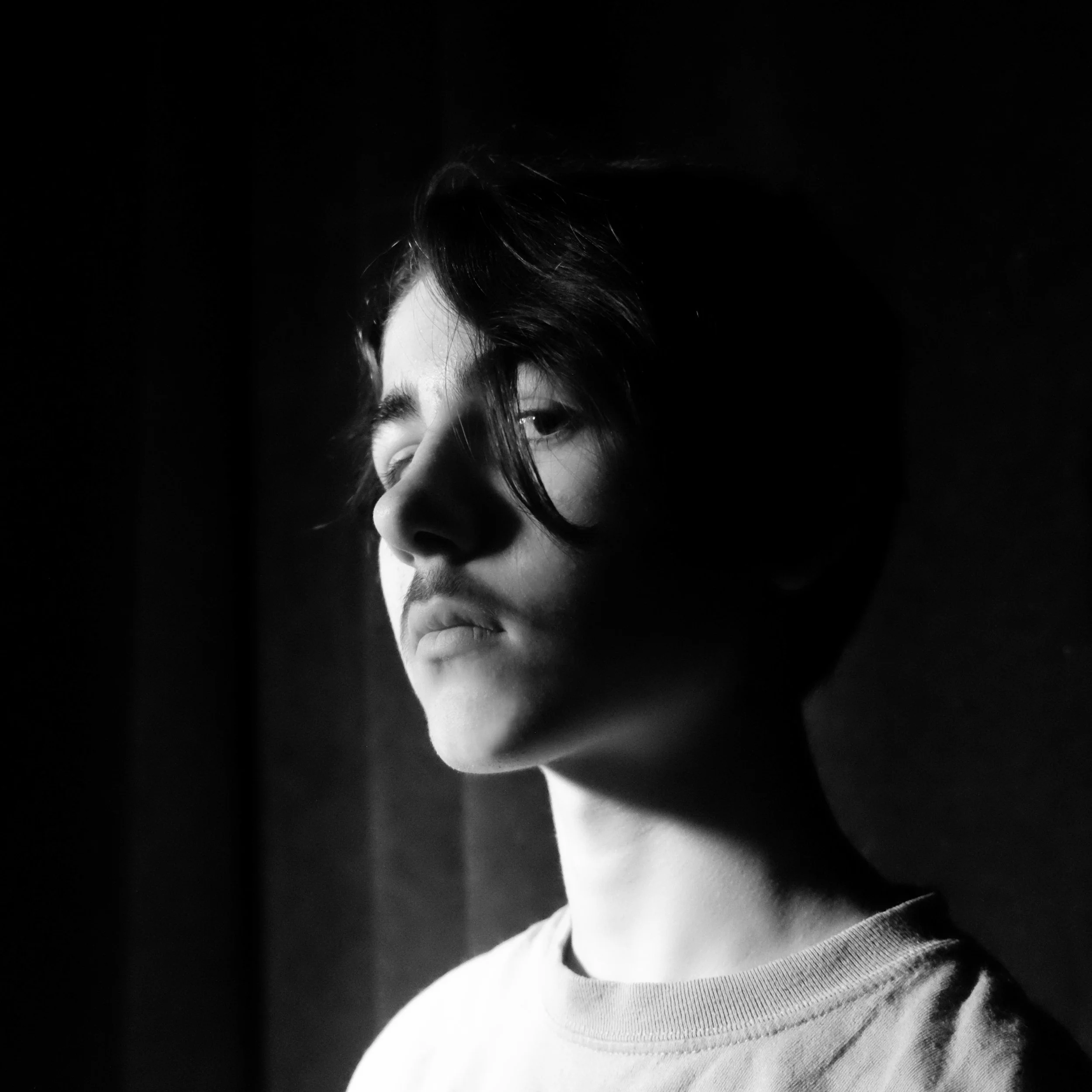 web portrait mobile closing159.jpg