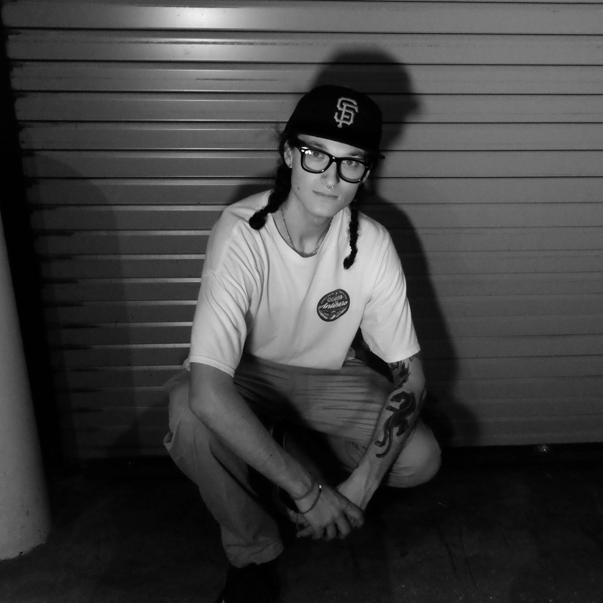 web portrait mobile closing175.jpg