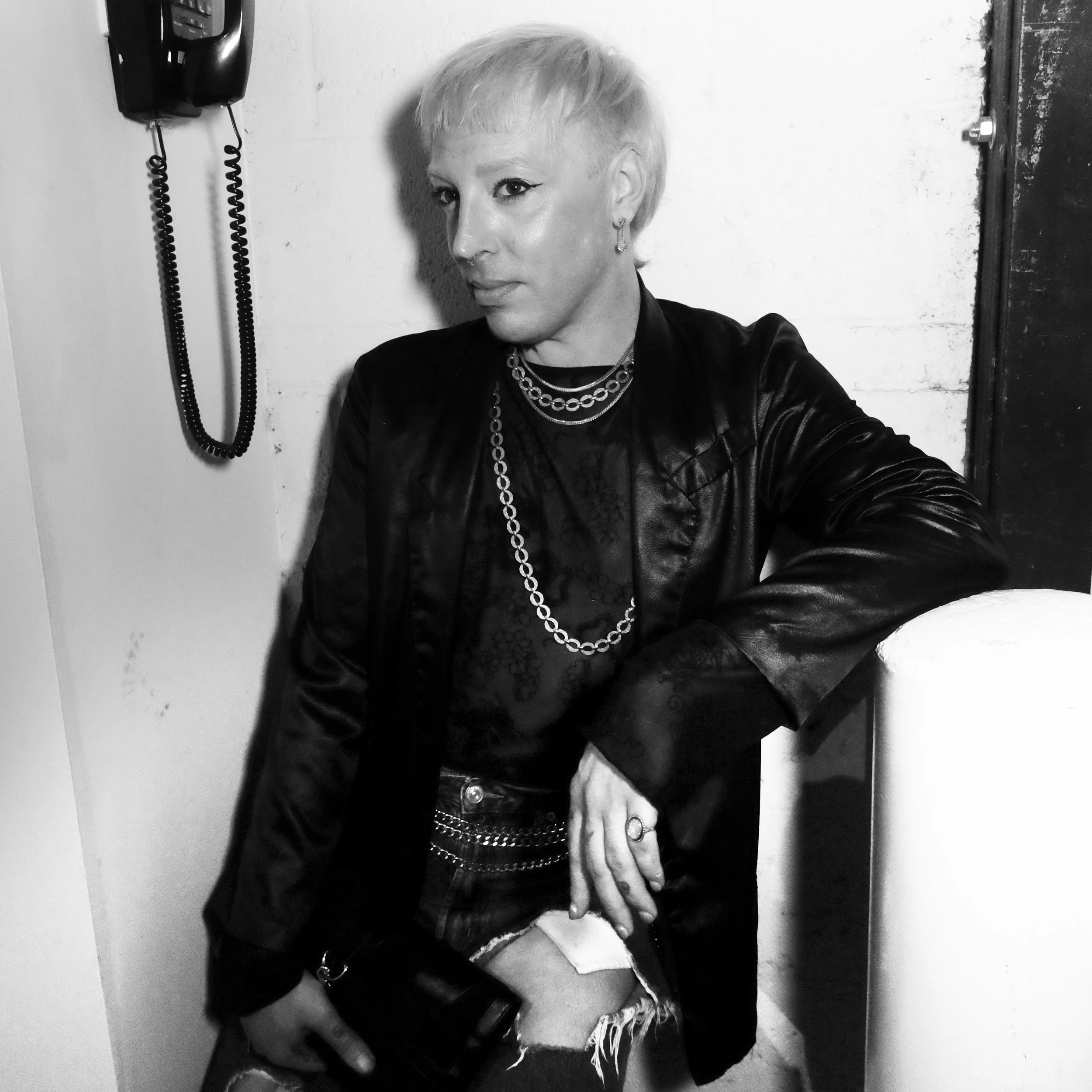 DSCF3452 bw copy.jpg