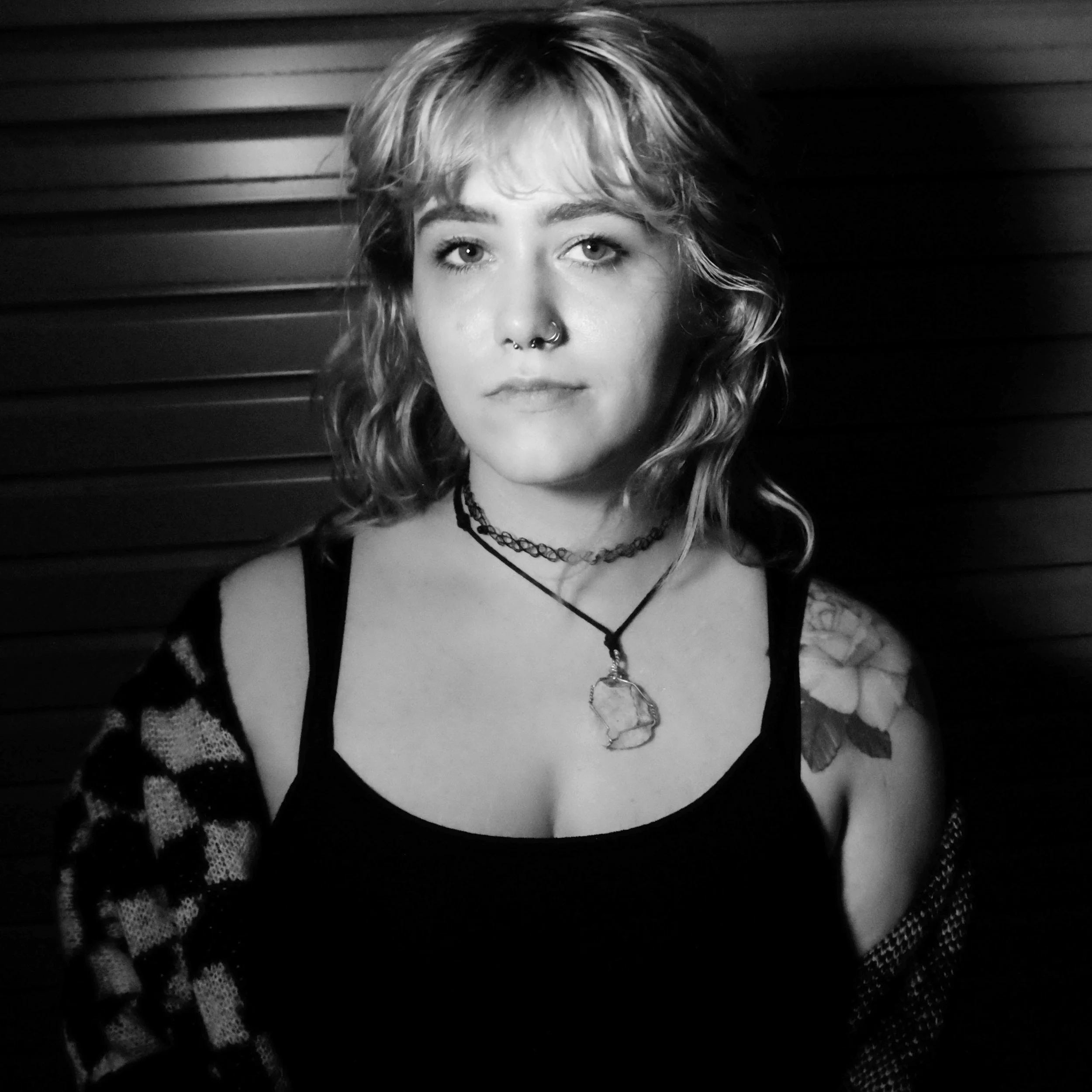 web portrait mobile closing198.jpg