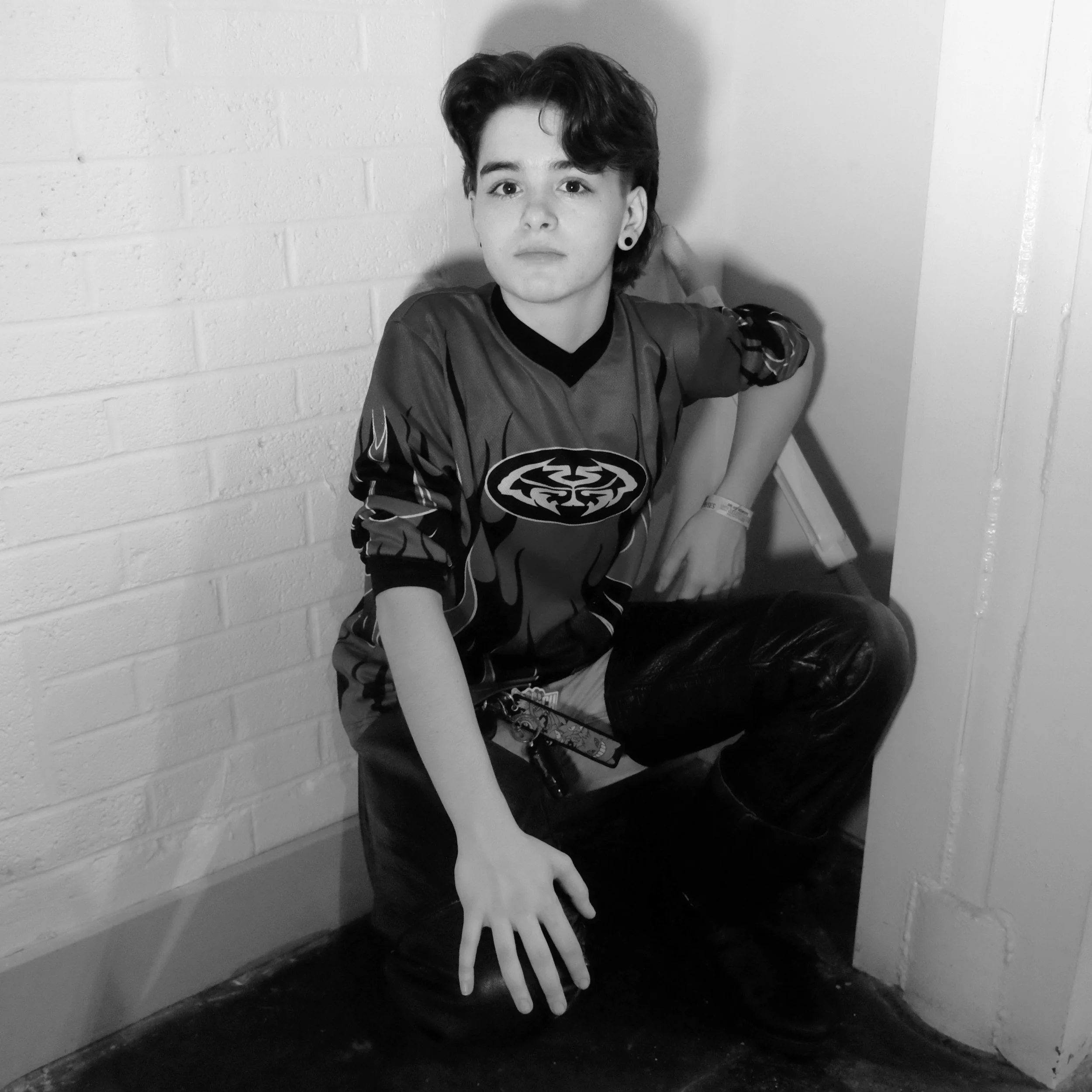 web portrait mobile closing168.jpg