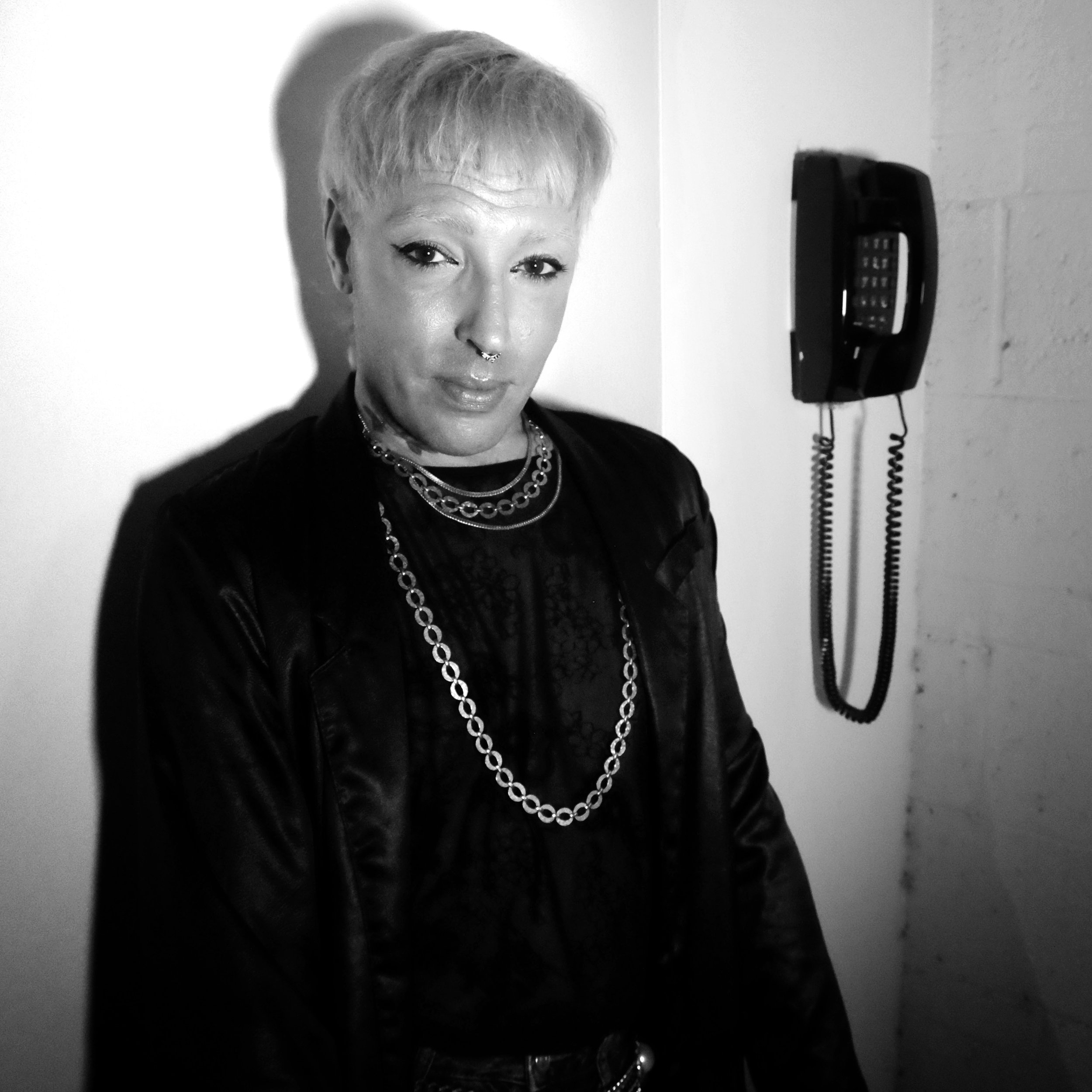 web portrait mobile closing240.jpg