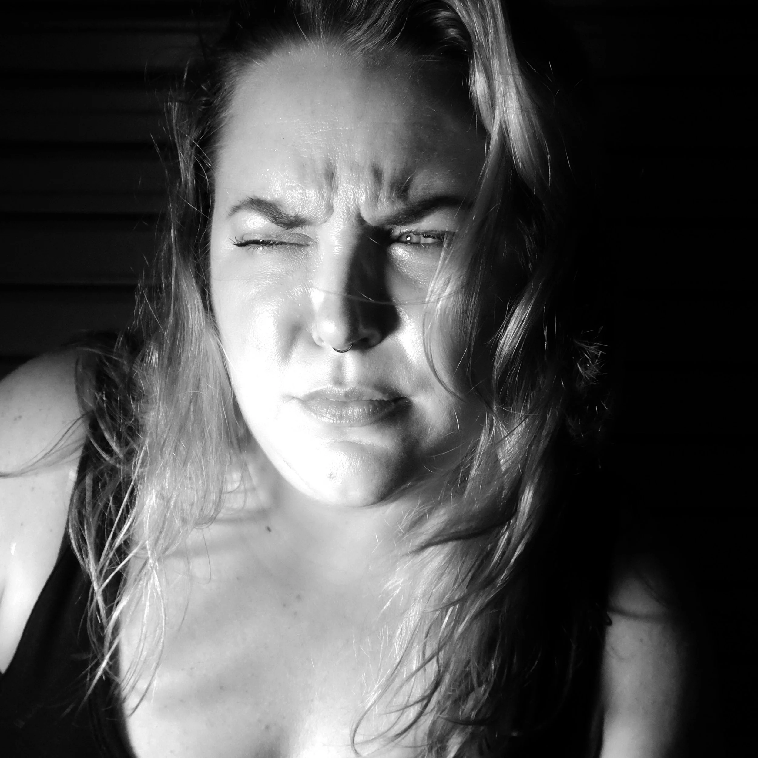 web portrait mobile closing212.jpg