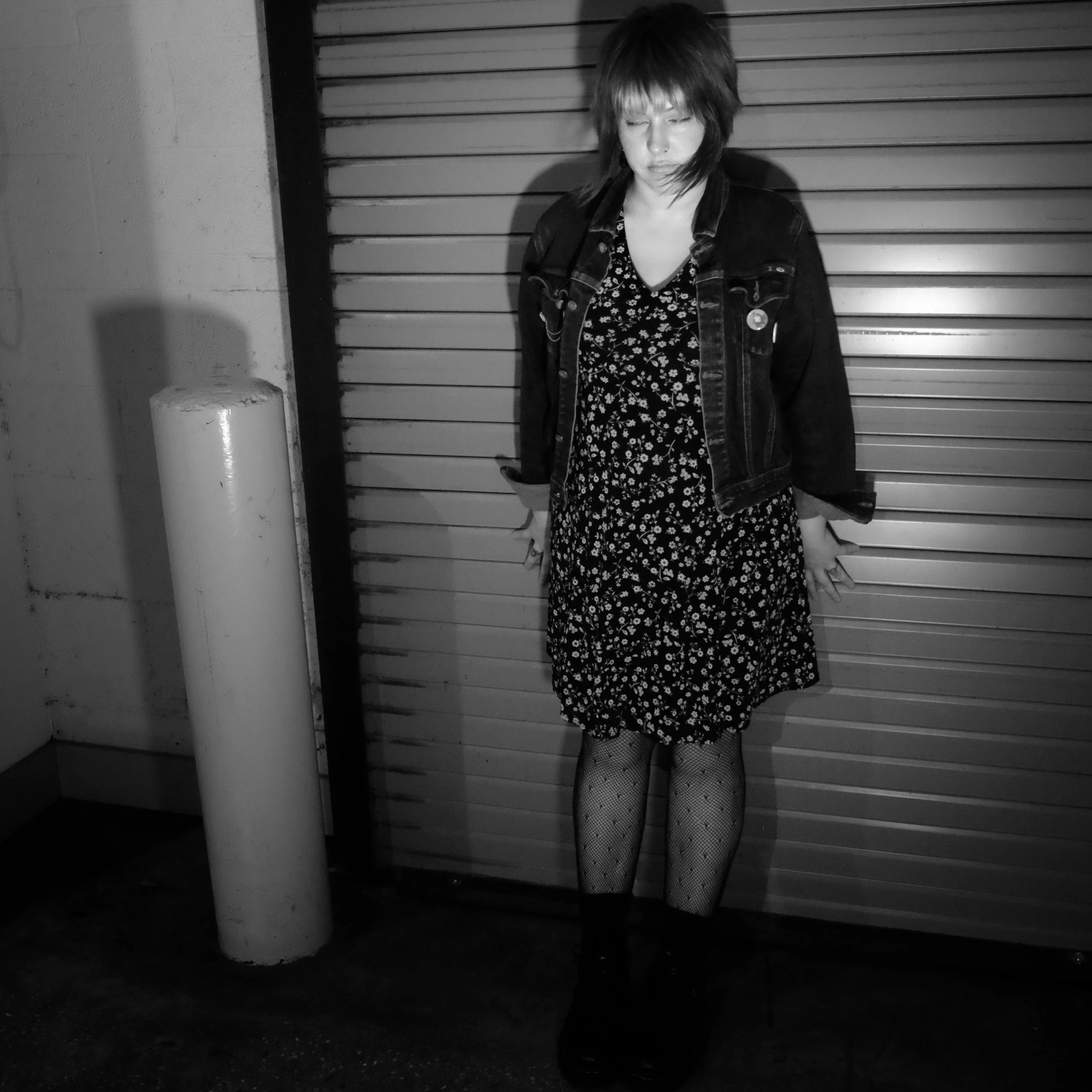 web portrait mobile closing207.jpg