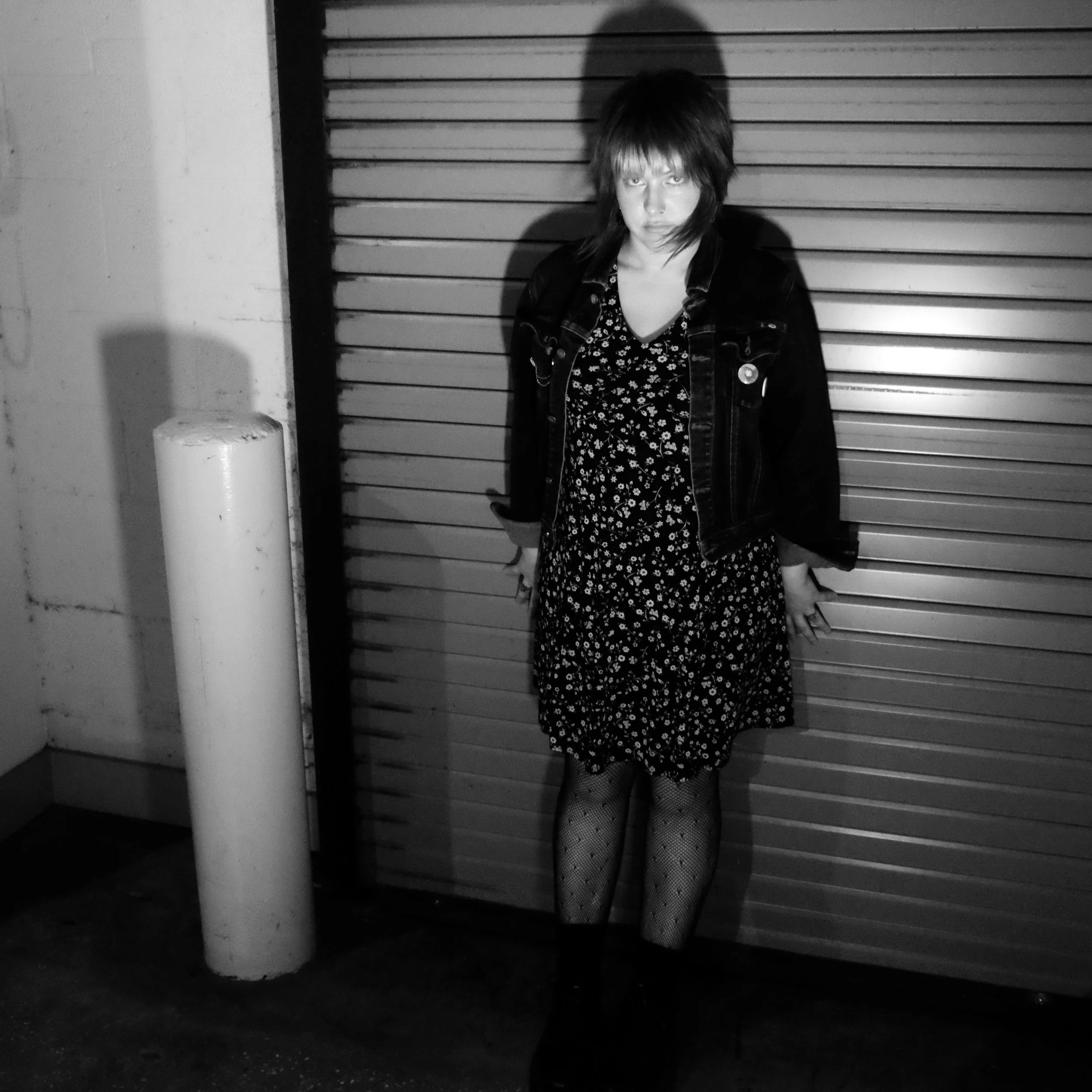 web portrait mobile closing208.jpg