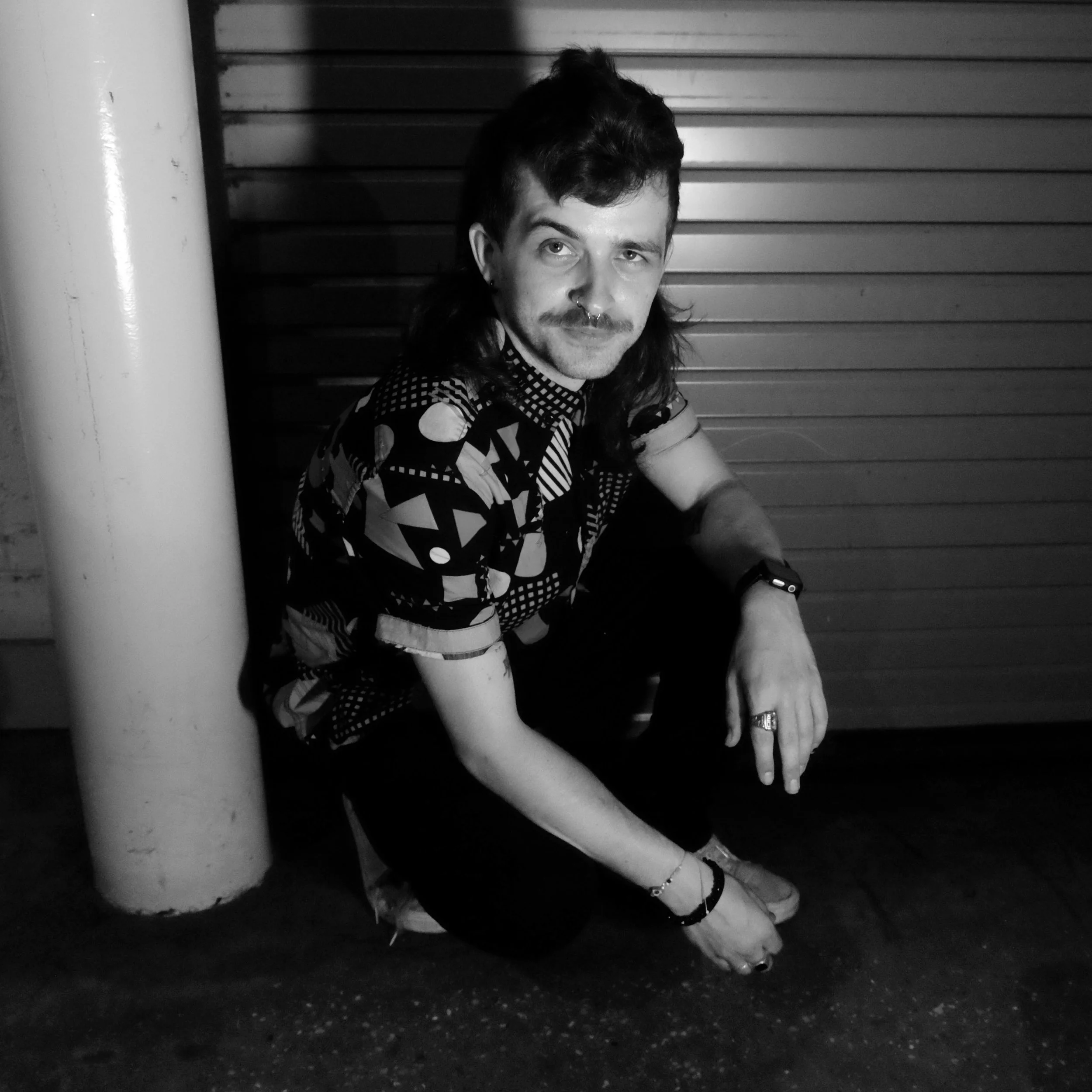 web portrait mobile closing226.jpg