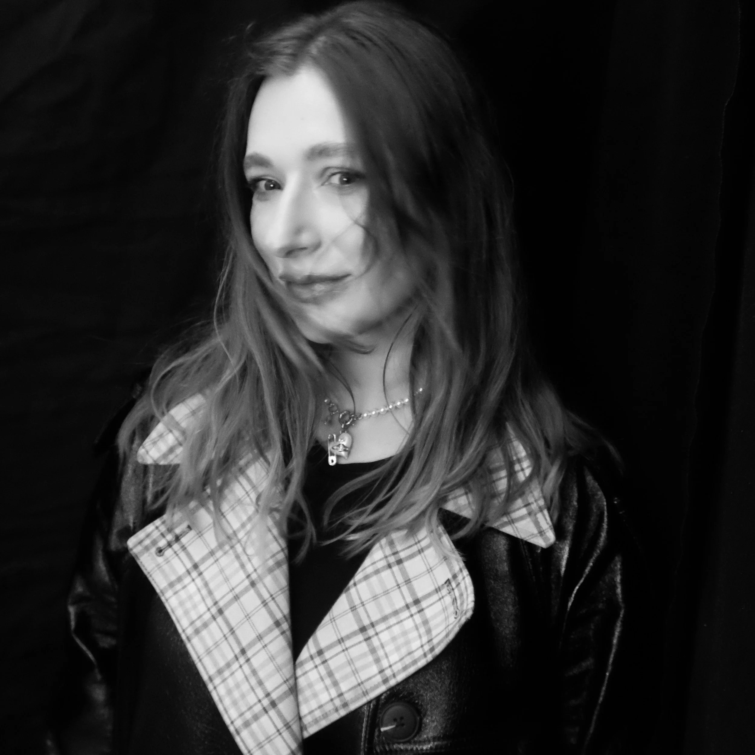 WEB photobook cafe portraits93224.jpg