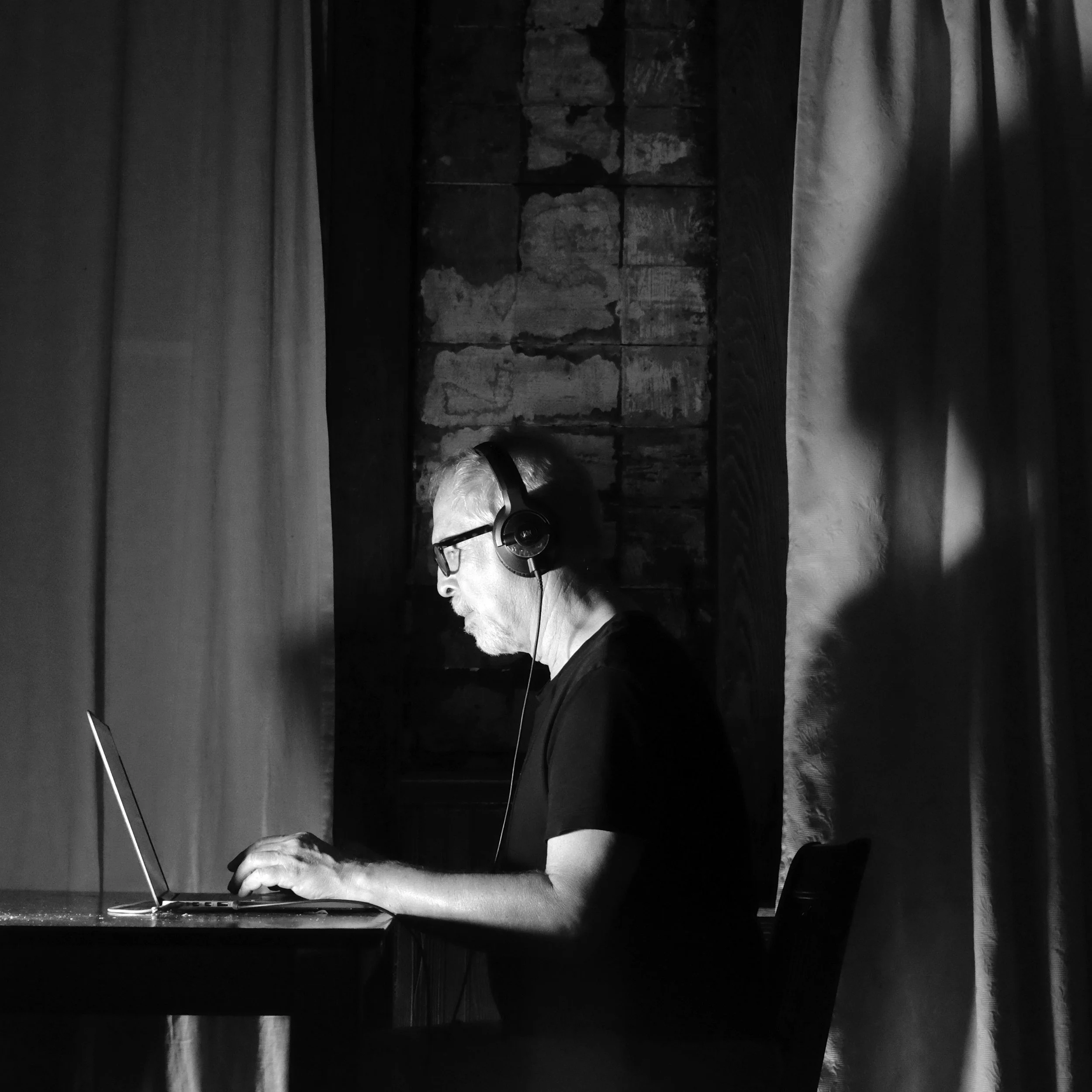 web portrait 309 second shoot381.jpg