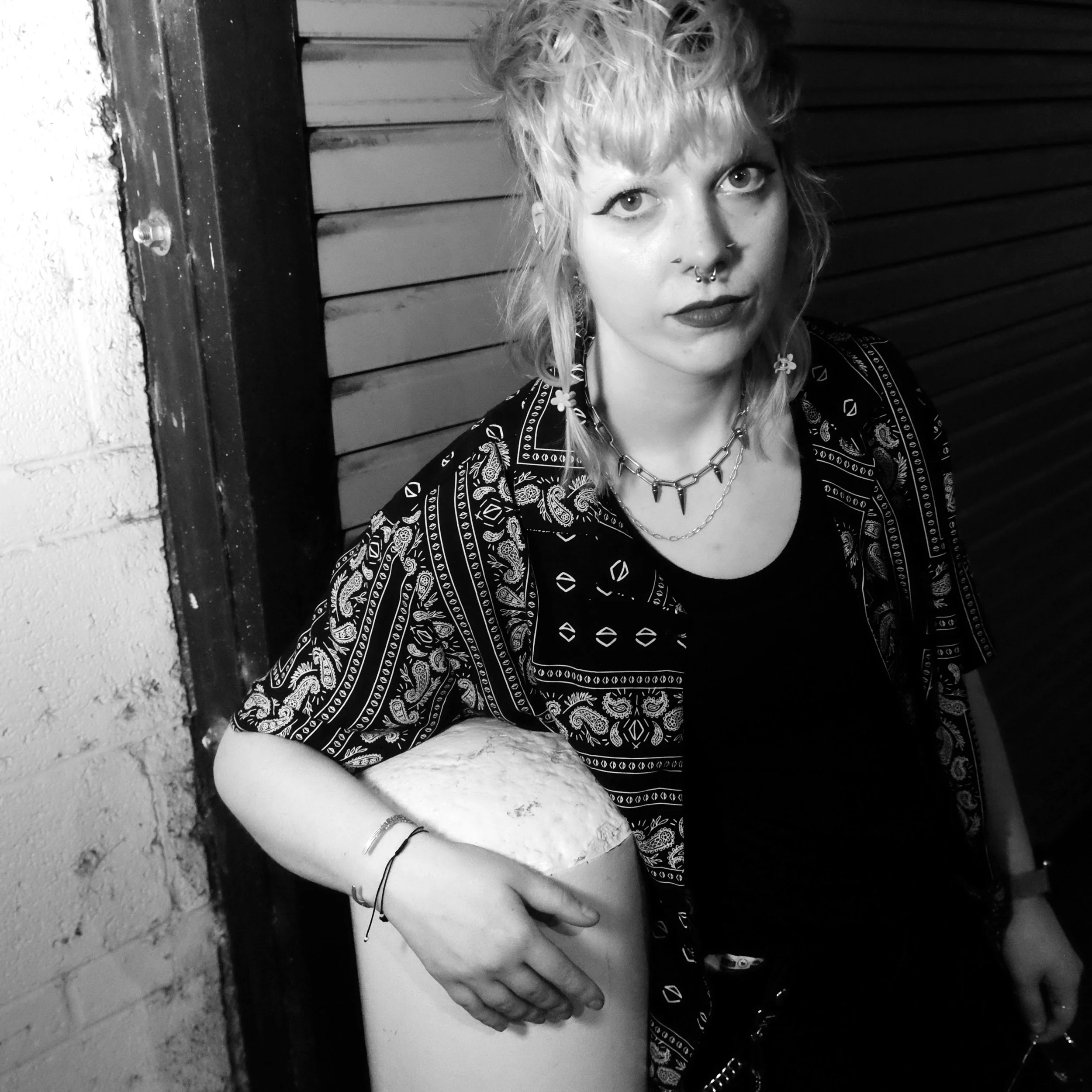 web portrait mobile closing222.jpg