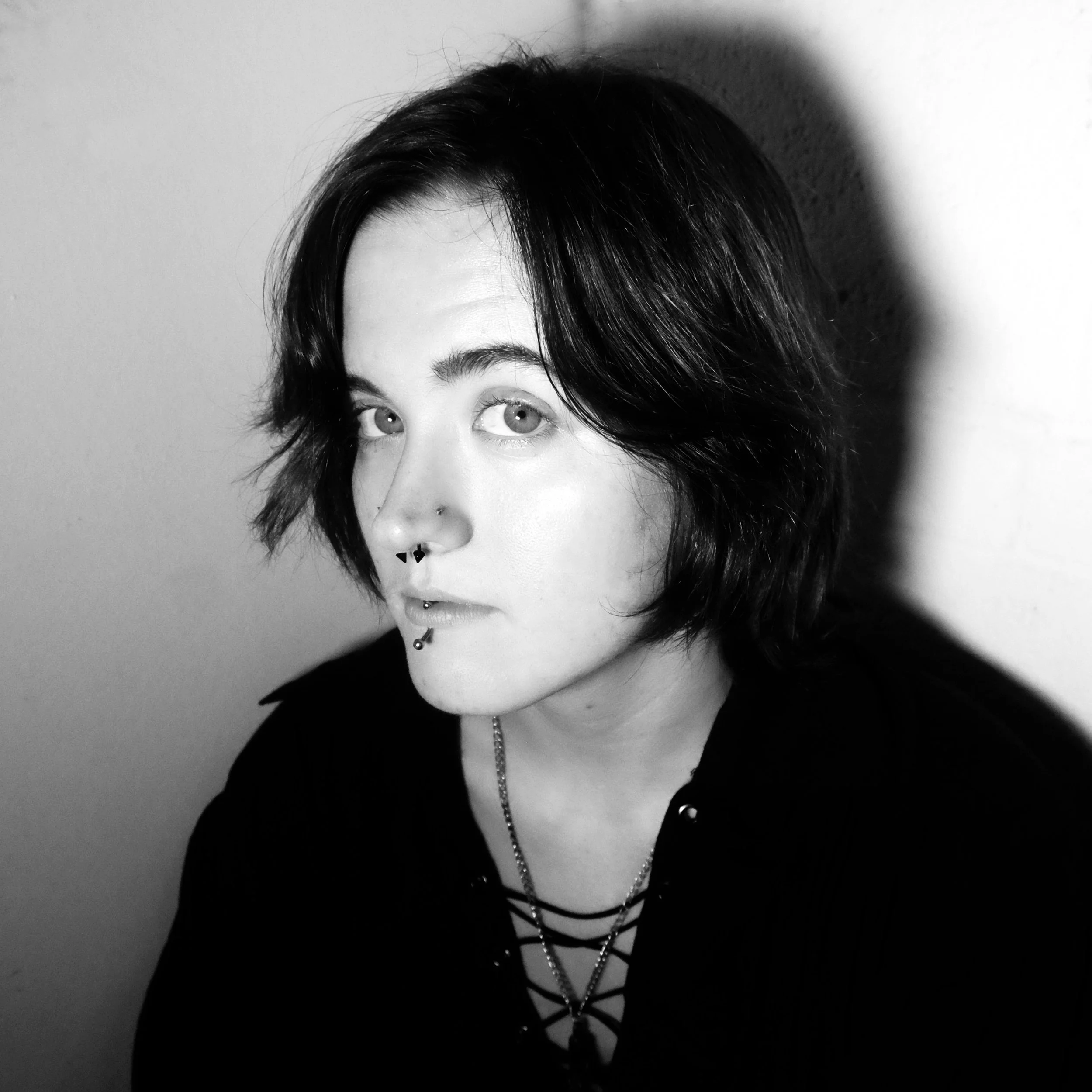 web portrait mobile closing262.jpg