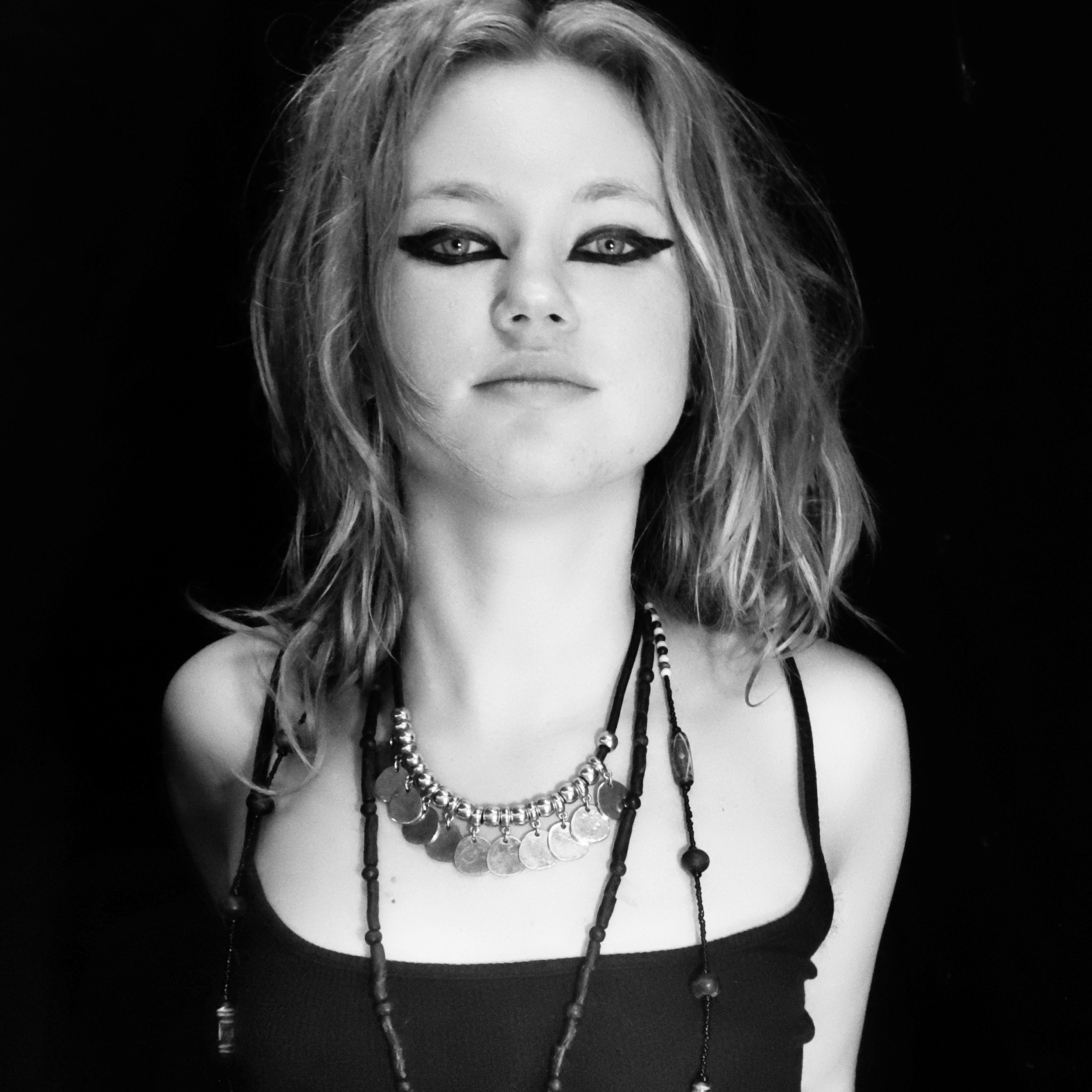 WEB photobook cafe portraits93107.jpg