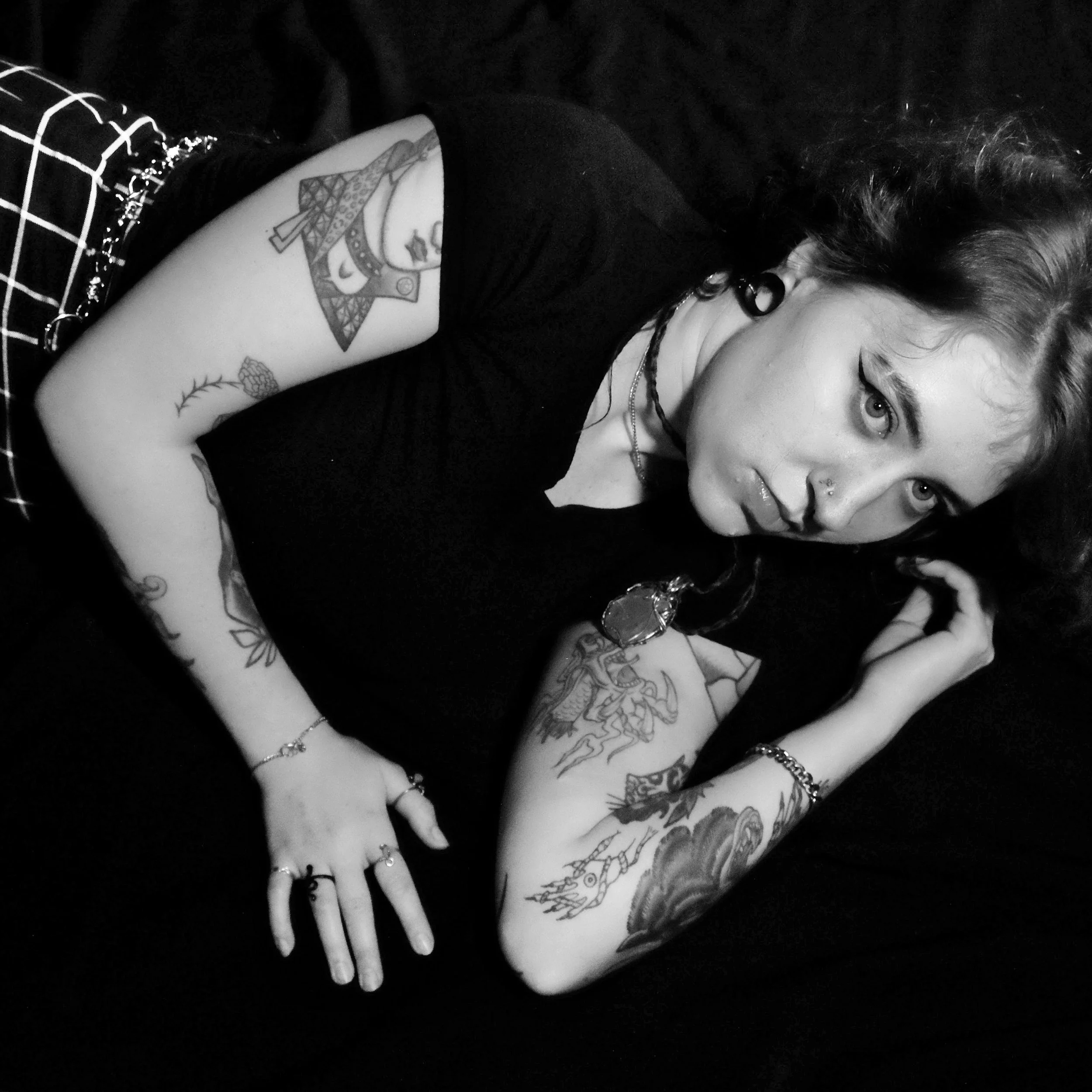 web portrait mobile closing55.jpg