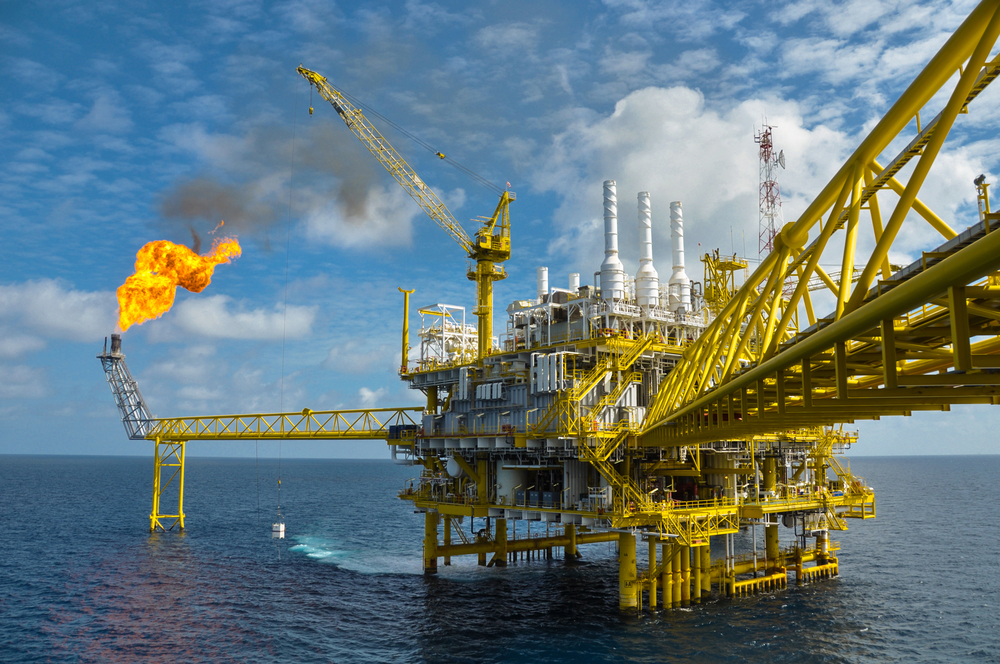 oil rig shutterstock.jpg