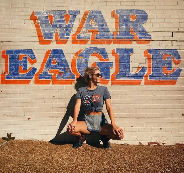Just waitin&rsquo; to yell &ldquo;War Damn&rdquo;....whenever that is. 🤷🏼&zwj;♂️💙🧡🐅 🏈