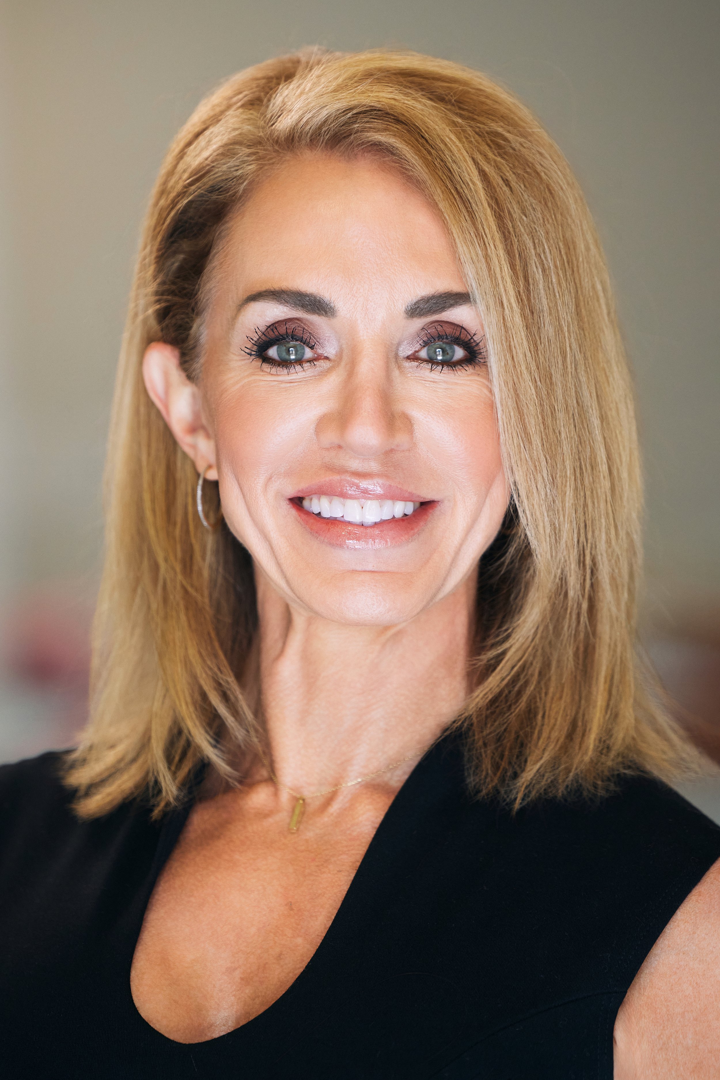 Melinda, Headshot Session, Auburn Alabama, Real Estate