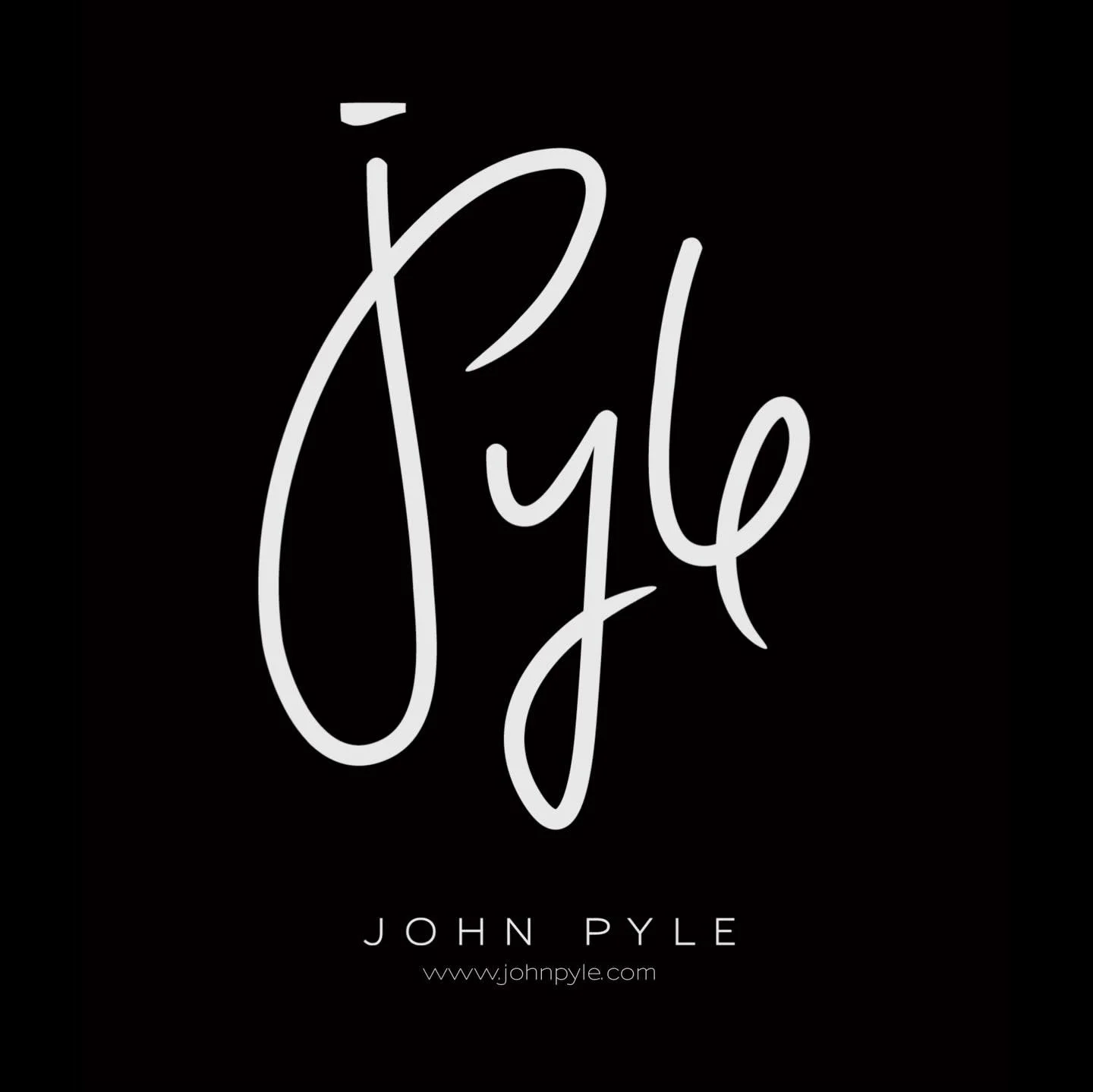 Thankful for my clients and a community that supports and values my work. (@ever.jessicagray 📸)

Thankful for a school that has given me the opportunity to teach what I love to some amazing kids. 👨&zwj;🏫 📸 ✈️ 🎥 @brookstoneschool 

Thankful for t