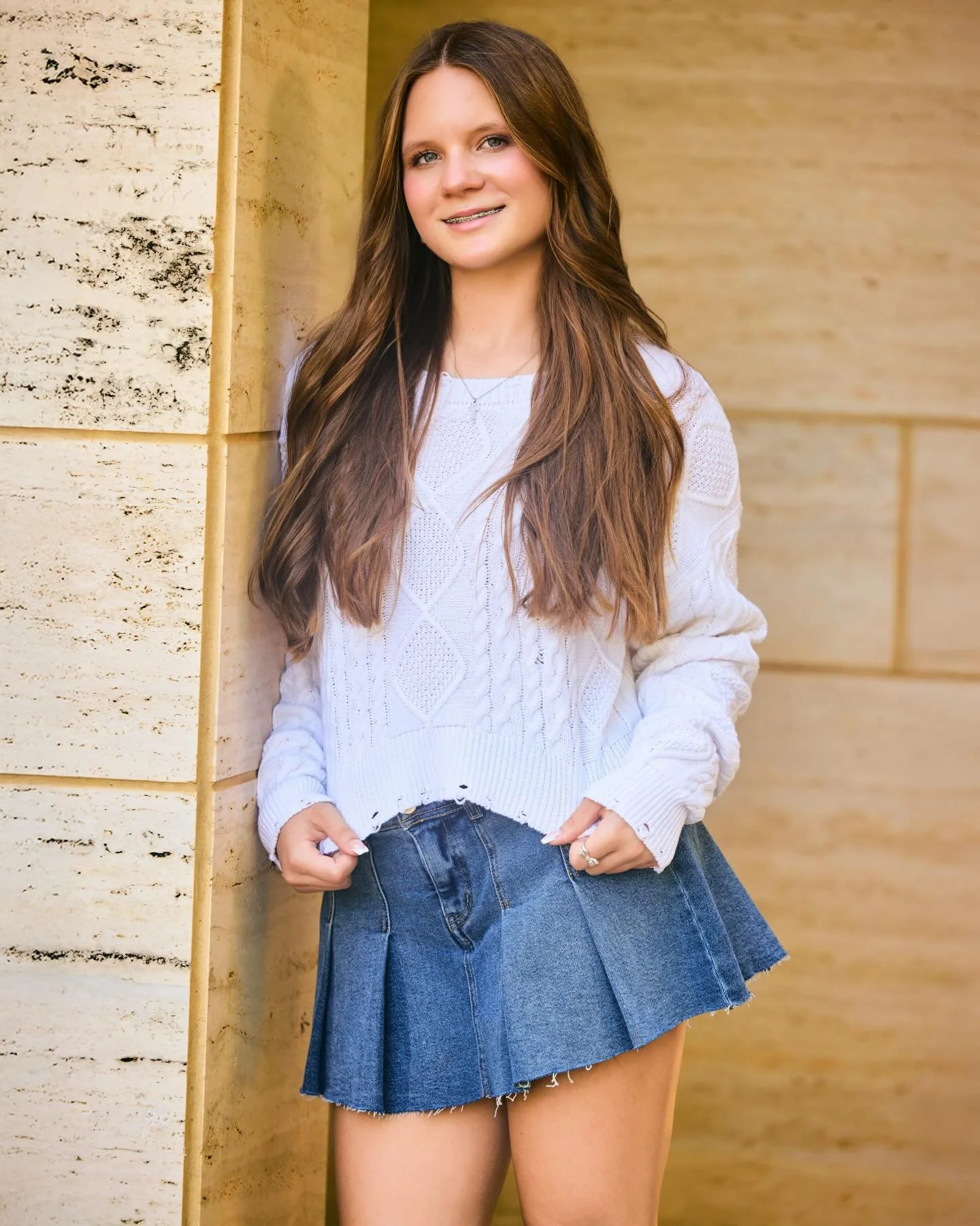 Auburn portrait sesssion with @tinsley.wlch. 
#happybirthday ☀️🌾 #jpyle #teensession #portrait