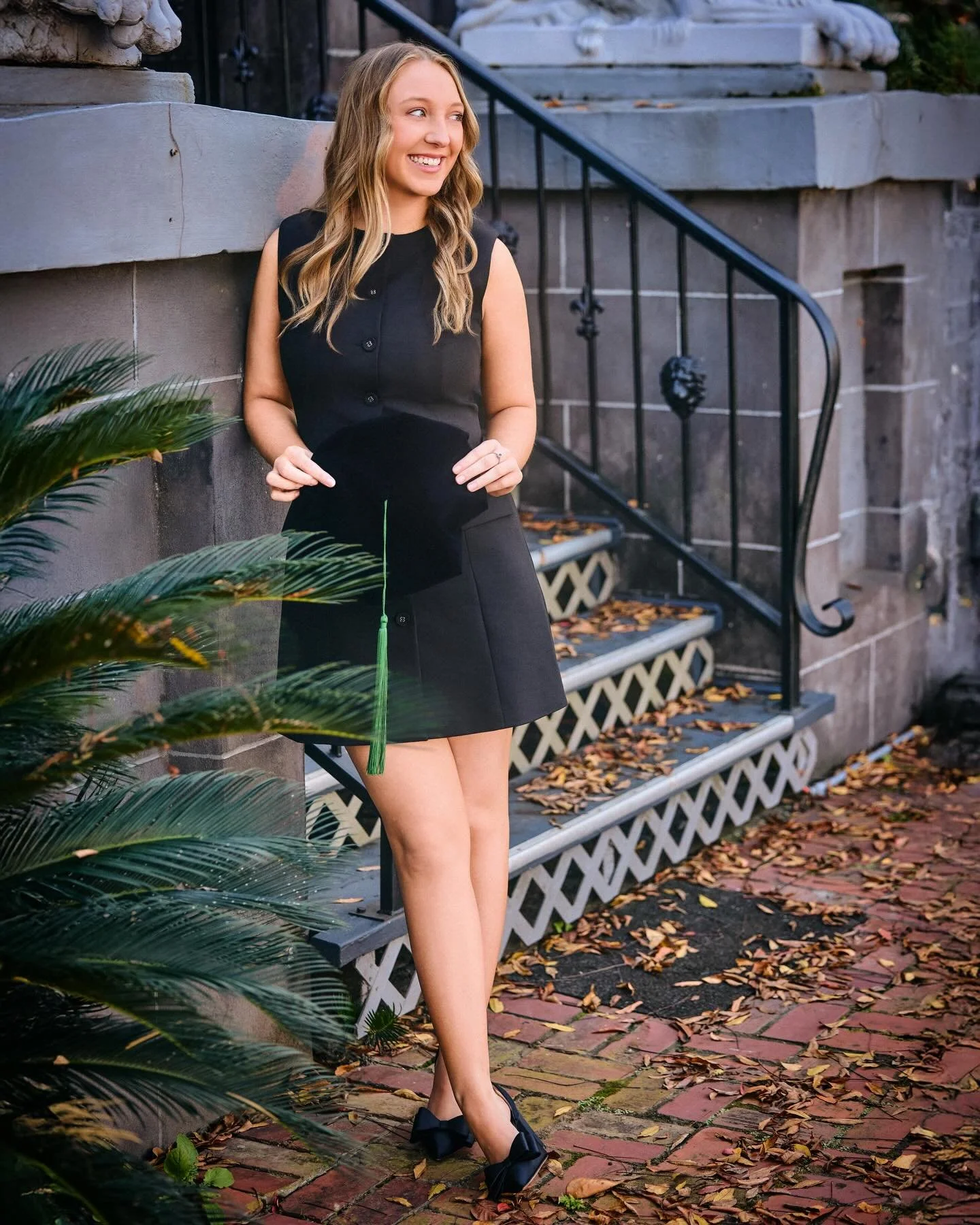 Dr. @savanah.ooh.na.na is now ready to practice. 👩&zwj;⚕️ 💊📚
#MedicalDoctor #graduate #psychiatry #neworleansla 
Huge accomplishment and congratulations on entering a field of medicine that is always needed.  #mentalhealth