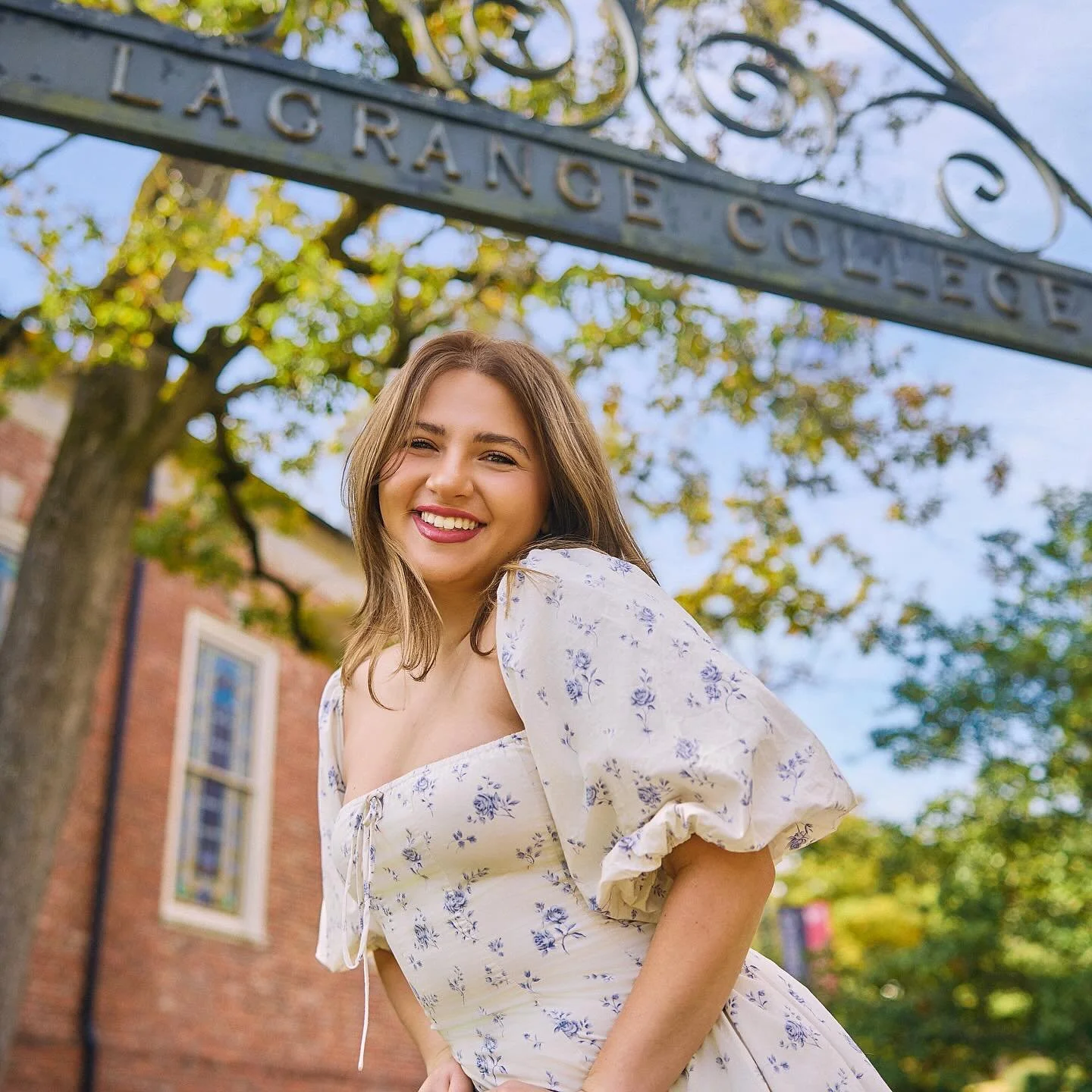 Beautiful college senior, dress, and campus @katielkeating.  Excited to see all your success.  #jpylesenior 👩&zwj;🎓 👏