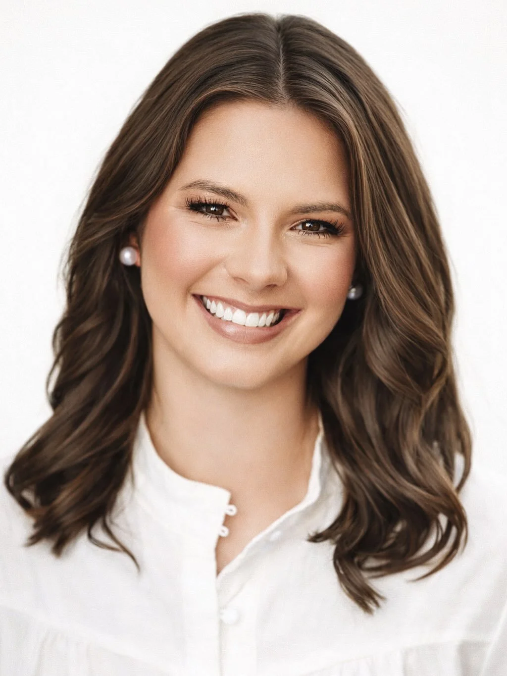 Headshots for @bolenemily12  for the GWA Brand Ambassador. The winner&nbsp;will be competing for the title of National Watermelon Queen. 👸 🍉 📸 @gawatermelons 
#hmua @brushedbylindseysalon @everydaylindseyrae 💄