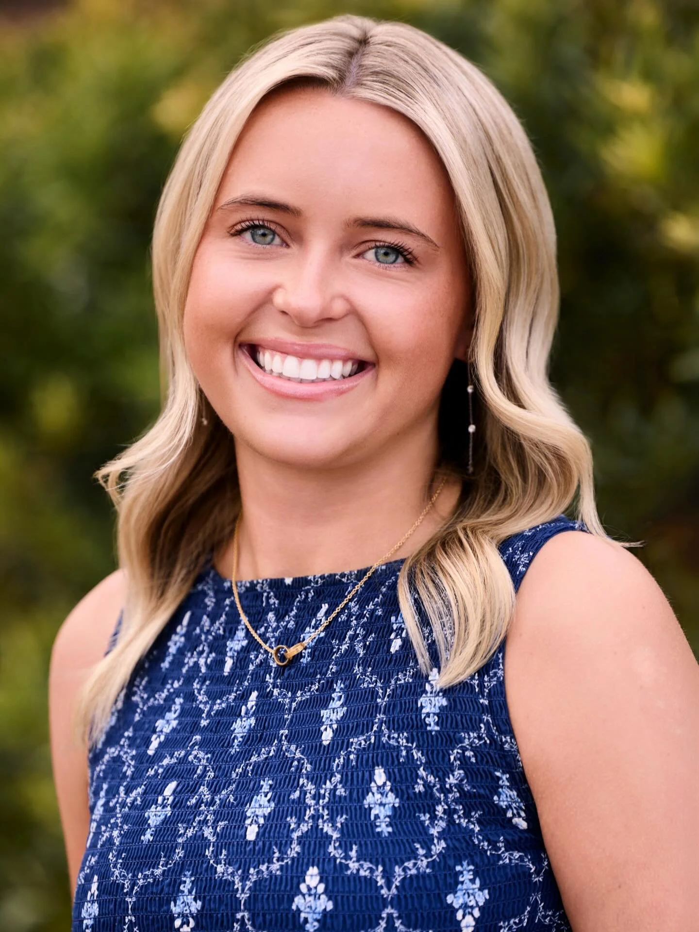 Simple.  Timeless. 

#debutante
#portrait
#jpyleportrait