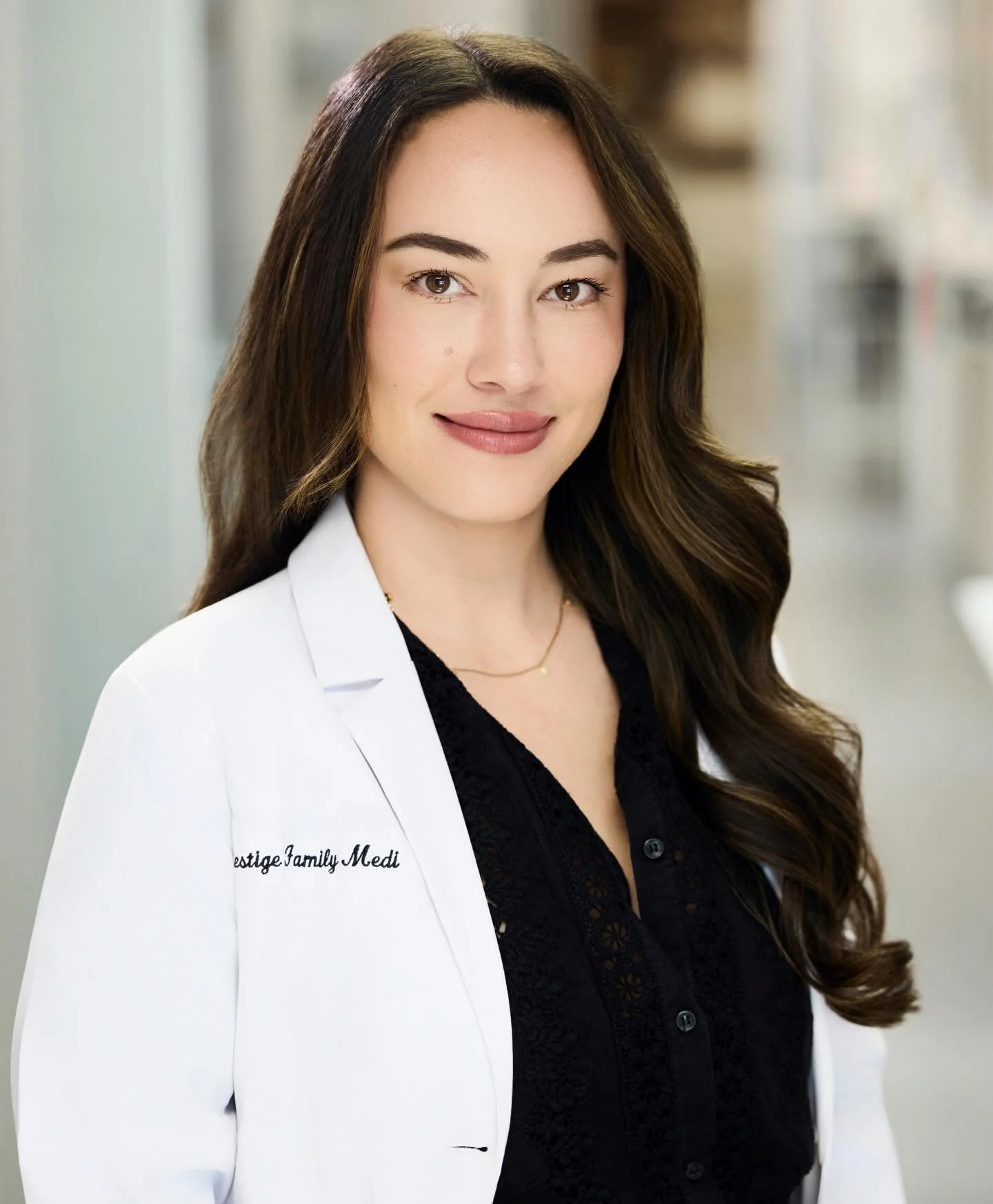 Polished. Approachable. Professional. 👩🏻&zwj;⚕️💉

Headshots that reflect who you are and how you want to be seen. 

#jpylebusiness
#headshots
#branding 
#nursepractitioner