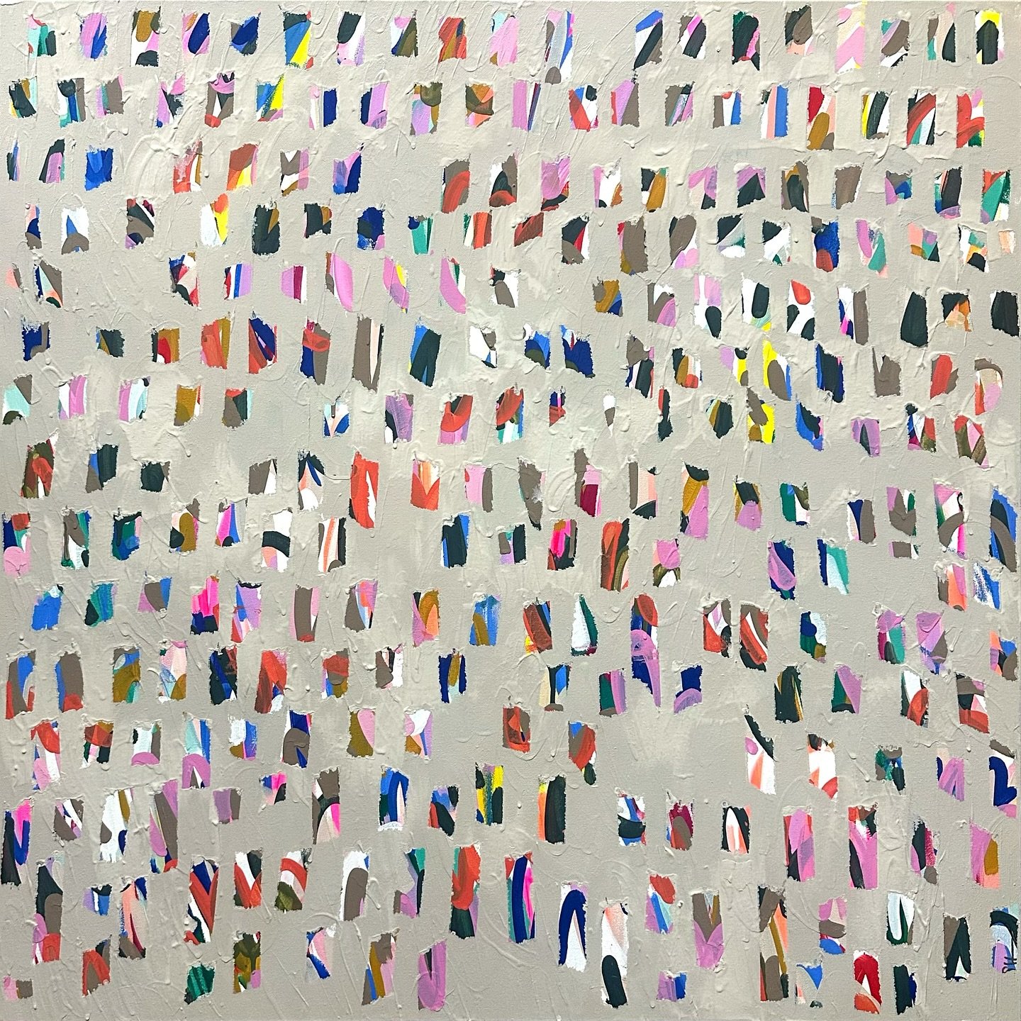 This piece was a squiggle piece until I accidentally smeared the paint on the last layer. 🫠 I then decided to experiment with it and take it in a new direction&hellip;and I love where it ended up! (I&rsquo;m bringing it with me to @laparisiennehome 