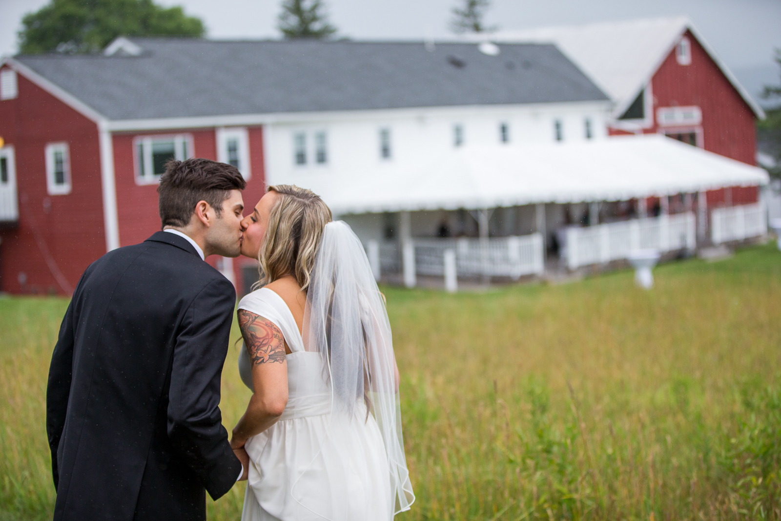 Four_Wings_Photography_Wedding_Red_Barn_at_Hampshire_College-31.jpg