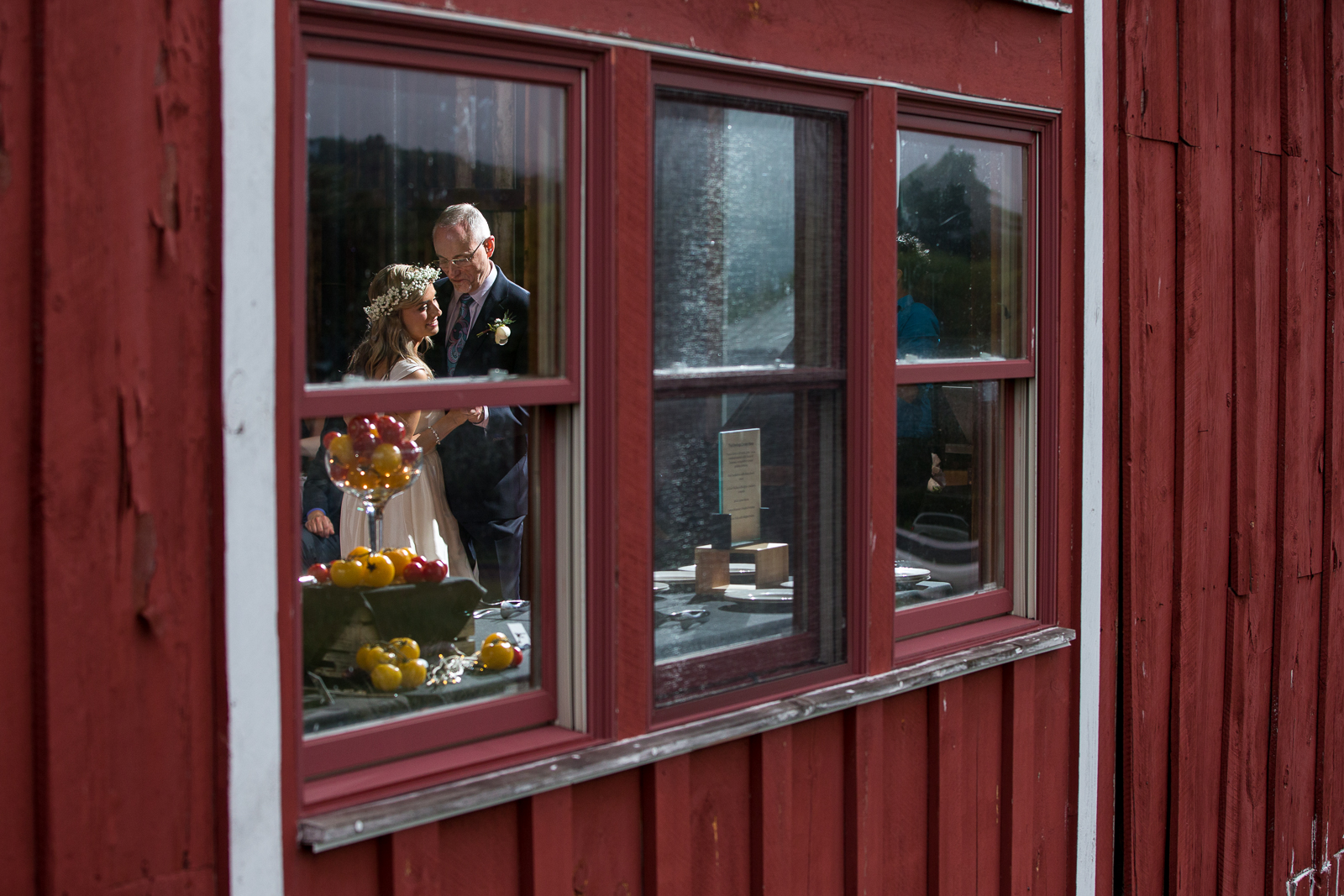Four_Wings_Photography_Wedding_Red_Barn_at_Hampshire_College-39.jpg
