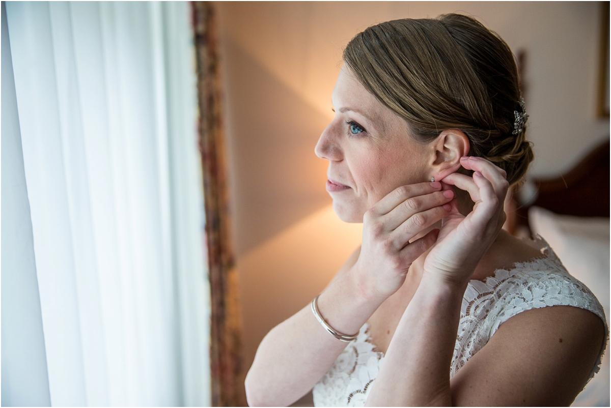 Northampton-Union-Station-Wedding-Four-Wings-Photography_0017.jpg