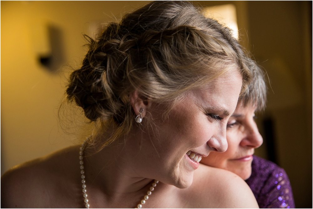 The-Red-Barn-Hampshire-College-Wedding-Four-Wings-Photography_0033.jpg