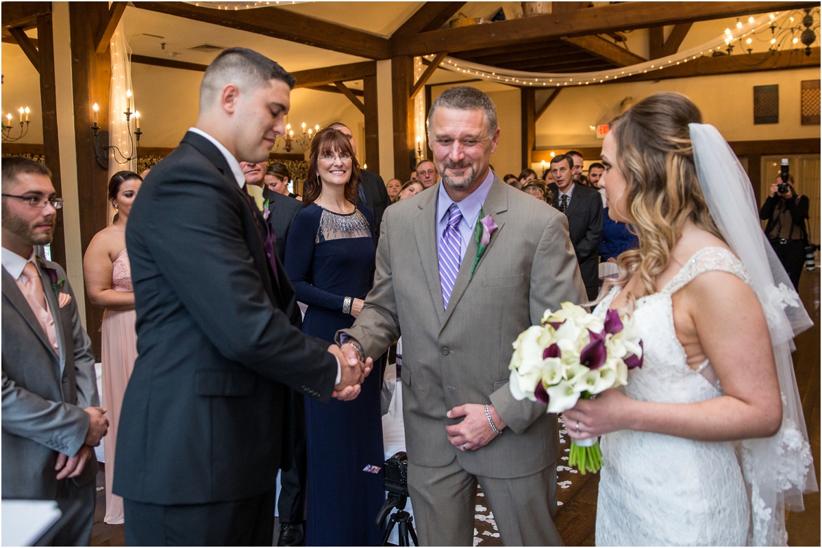 Publick-House-Historic-Inn-Wedding-Four-Wings-Photography_0046.jpg