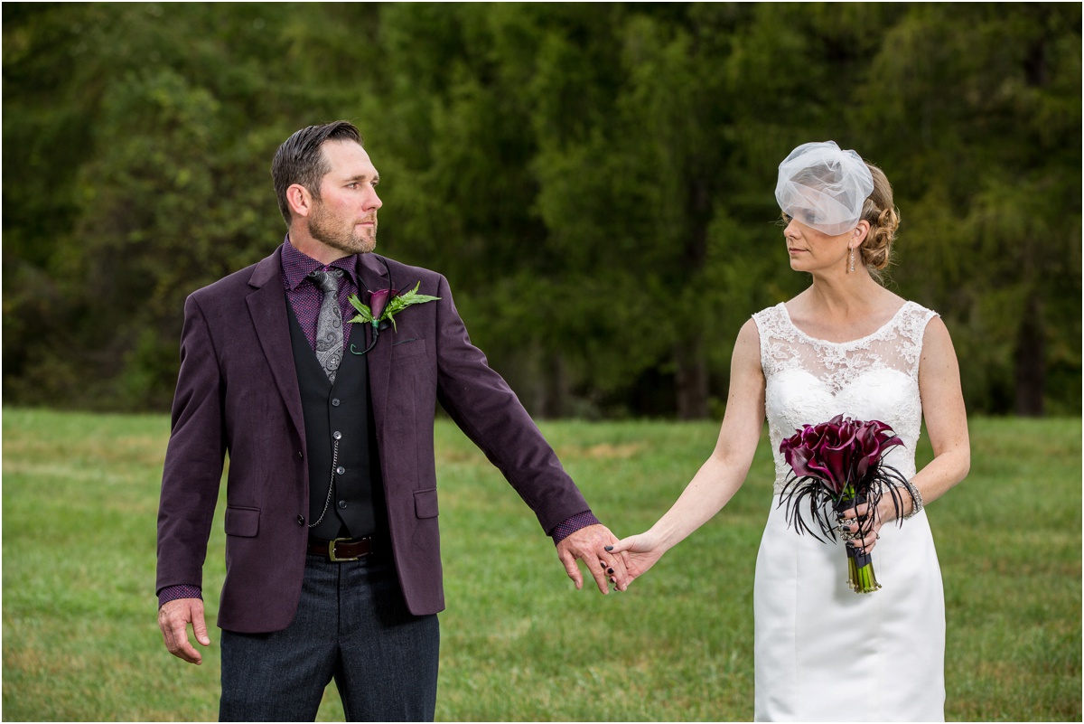 Wedding-at-the-Red-Barn-at-Hampshire-College-Four-Wings-Photography_0031.jpg