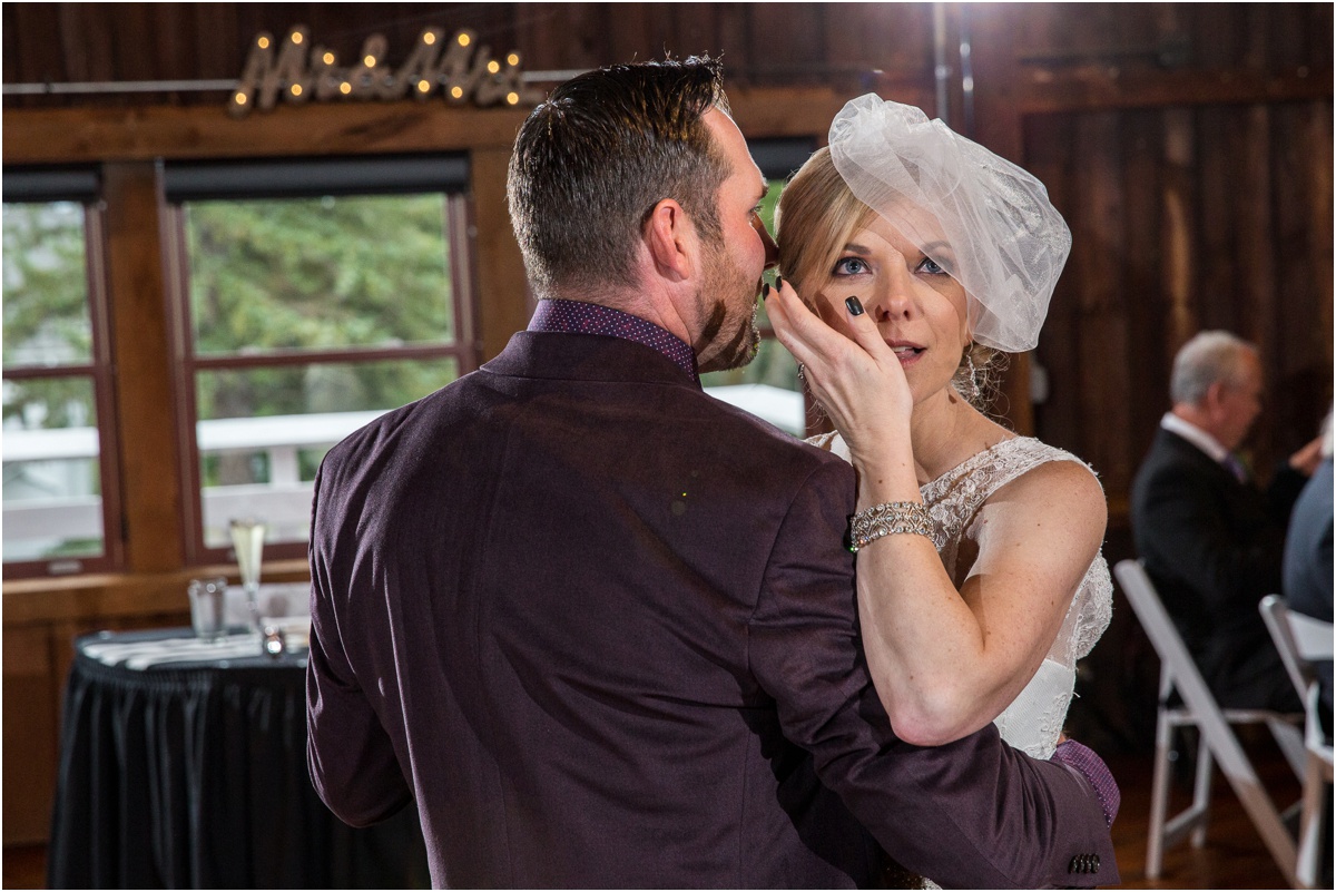 Wedding-at-the-Red-Barn-at-Hampshire-College-Four-Wings-Photography_0062.jpg