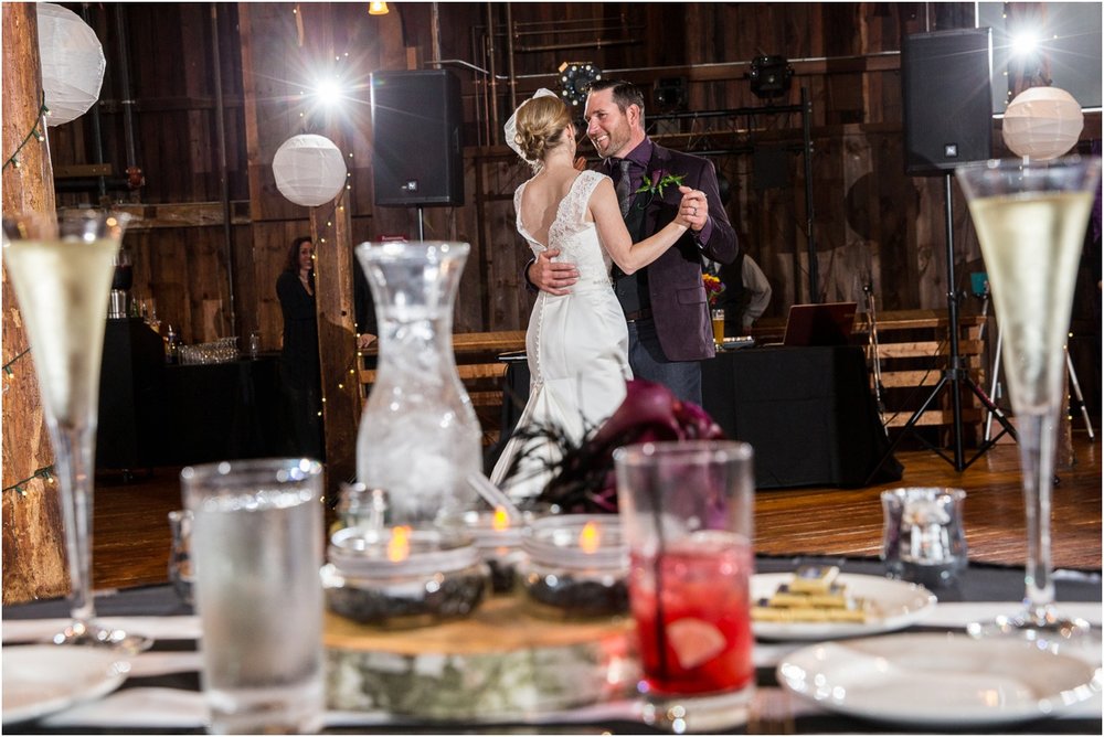 Wedding-at-the-Red-Barn-at-Hampshire-College-Four-Wings-Photography_0064.jpg