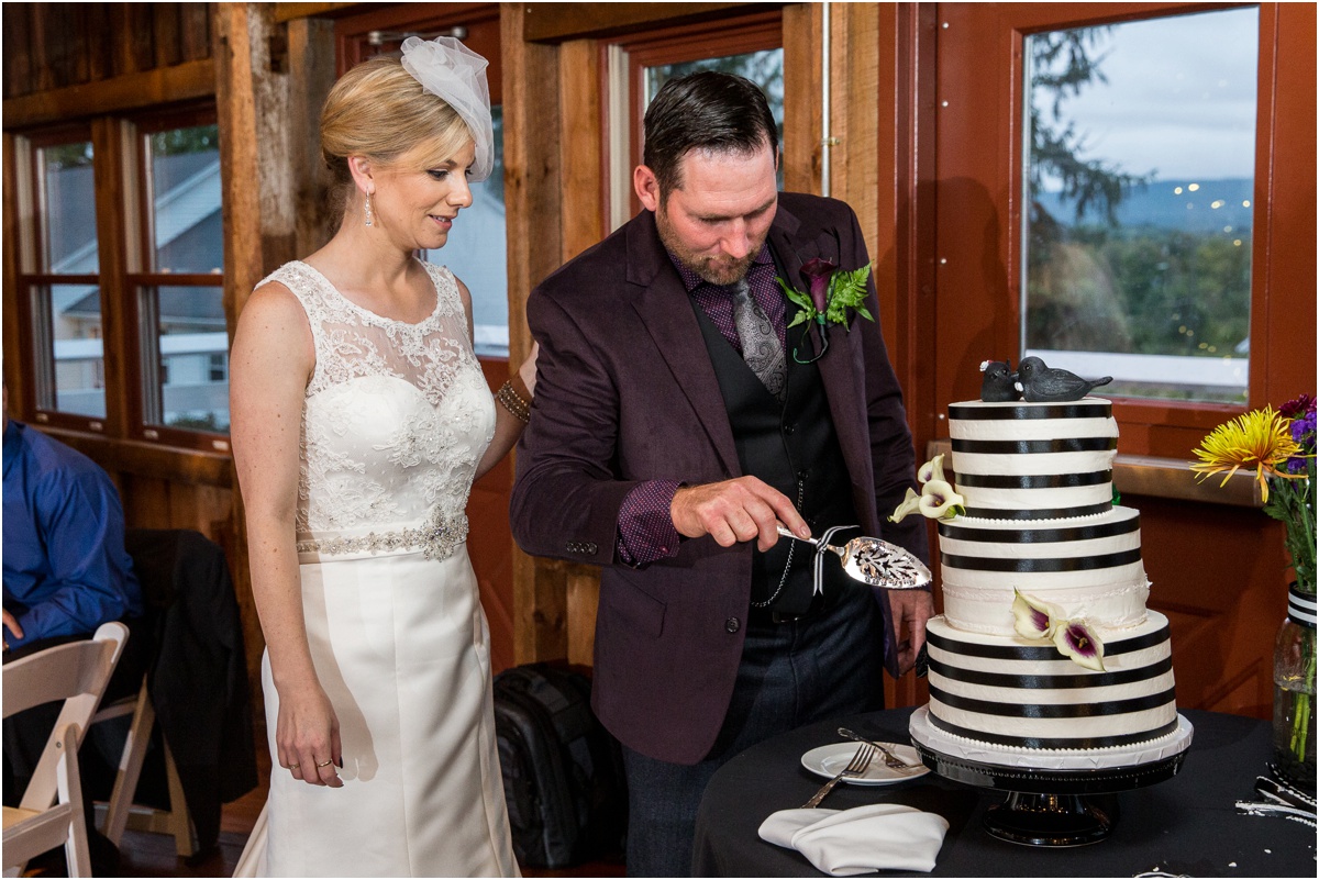 Wedding-at-the-Red-Barn-at-Hampshire-College-Four-Wings-Photography_0073.jpg