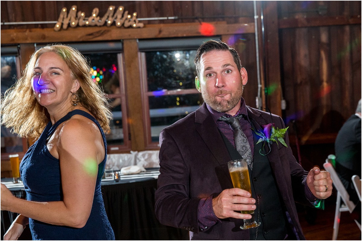 Wedding-at-the-Red-Barn-at-Hampshire-College-Four-Wings-Photography_0082.jpg