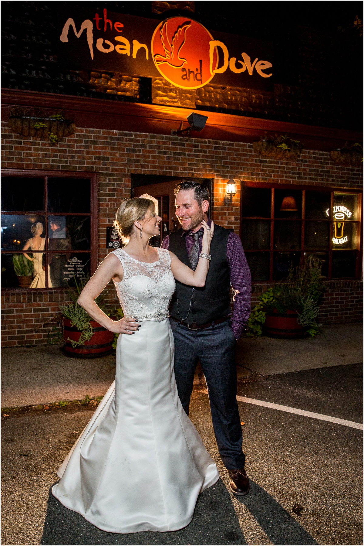 Wedding-at-the-Red-Barn-at-Hampshire-College-Four-Wings-Photography_0088.jpg