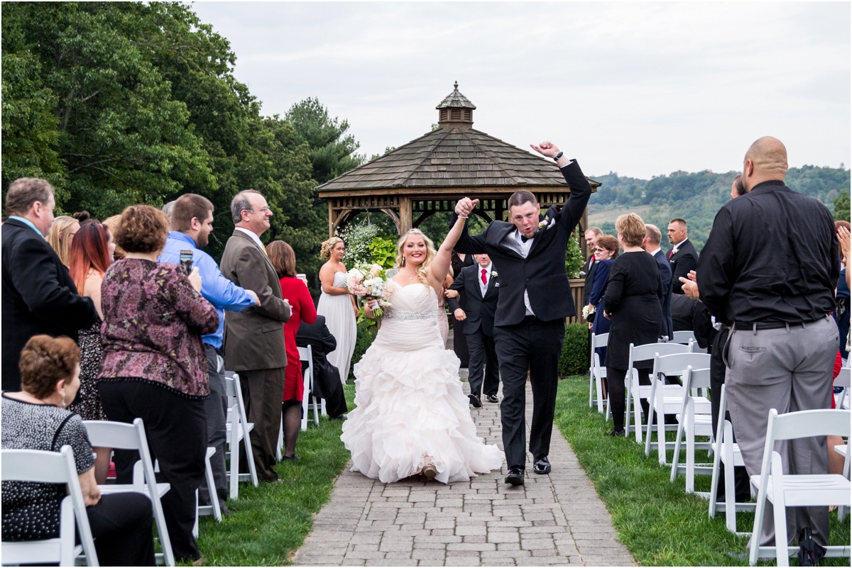 Zukas-Hilltop-Barn-Wedding-Four-Wings-Photography_0053.jpg