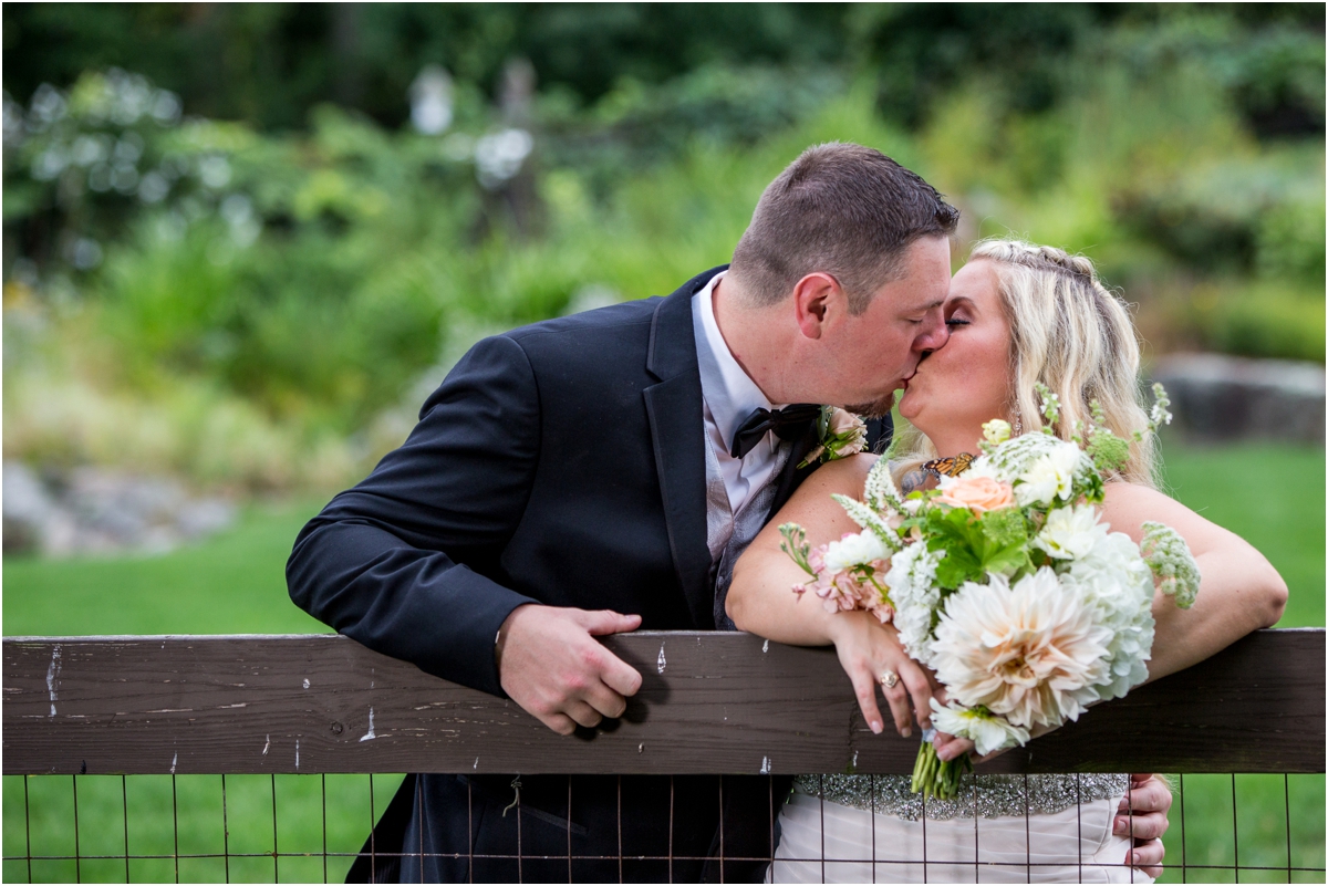 Zukas-Hilltop-Barn-Wedding-Four-Wings-Photography_0061.jpg