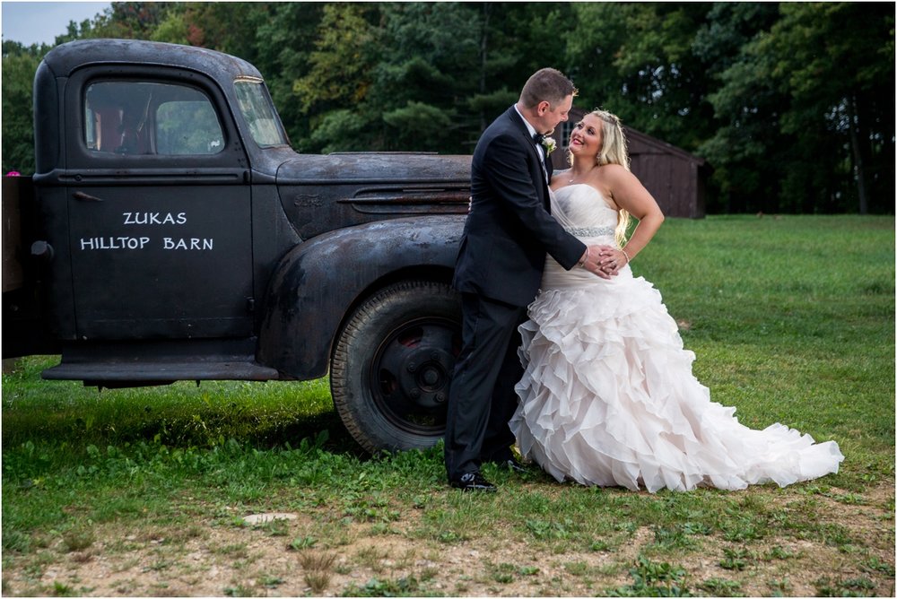 Zukas-Hilltop-Barn-Wedding-Four-Wings-Photography_0064.jpg