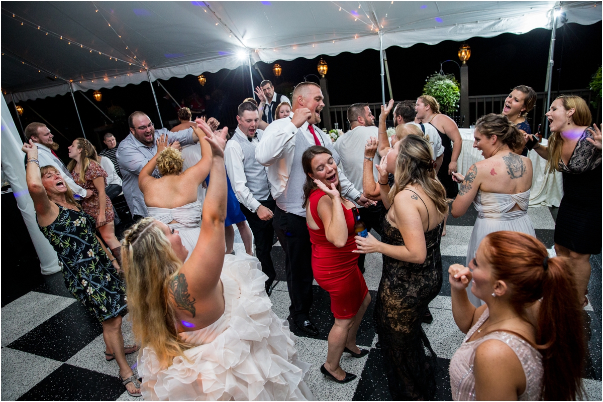 Zukas-Hilltop-Barn-Wedding-Four-Wings-Photography_0103.jpg