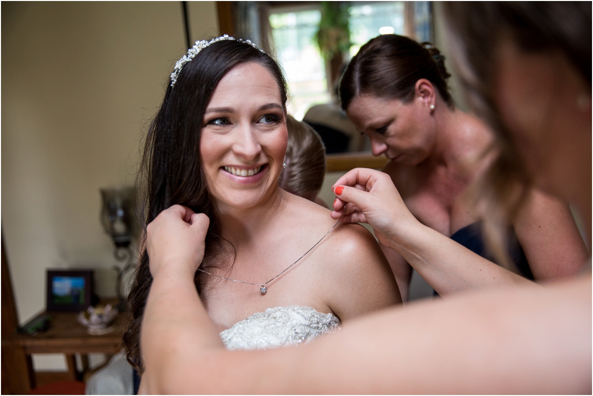 Black-Birch-Vineyard-Wedding-Four-Wings-Photography_0014.jpg